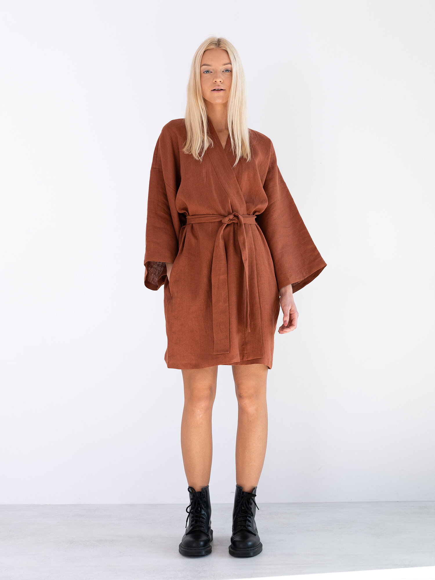 Pitkähihainen pellavamekko ATHENA, Ruoste - Image 1