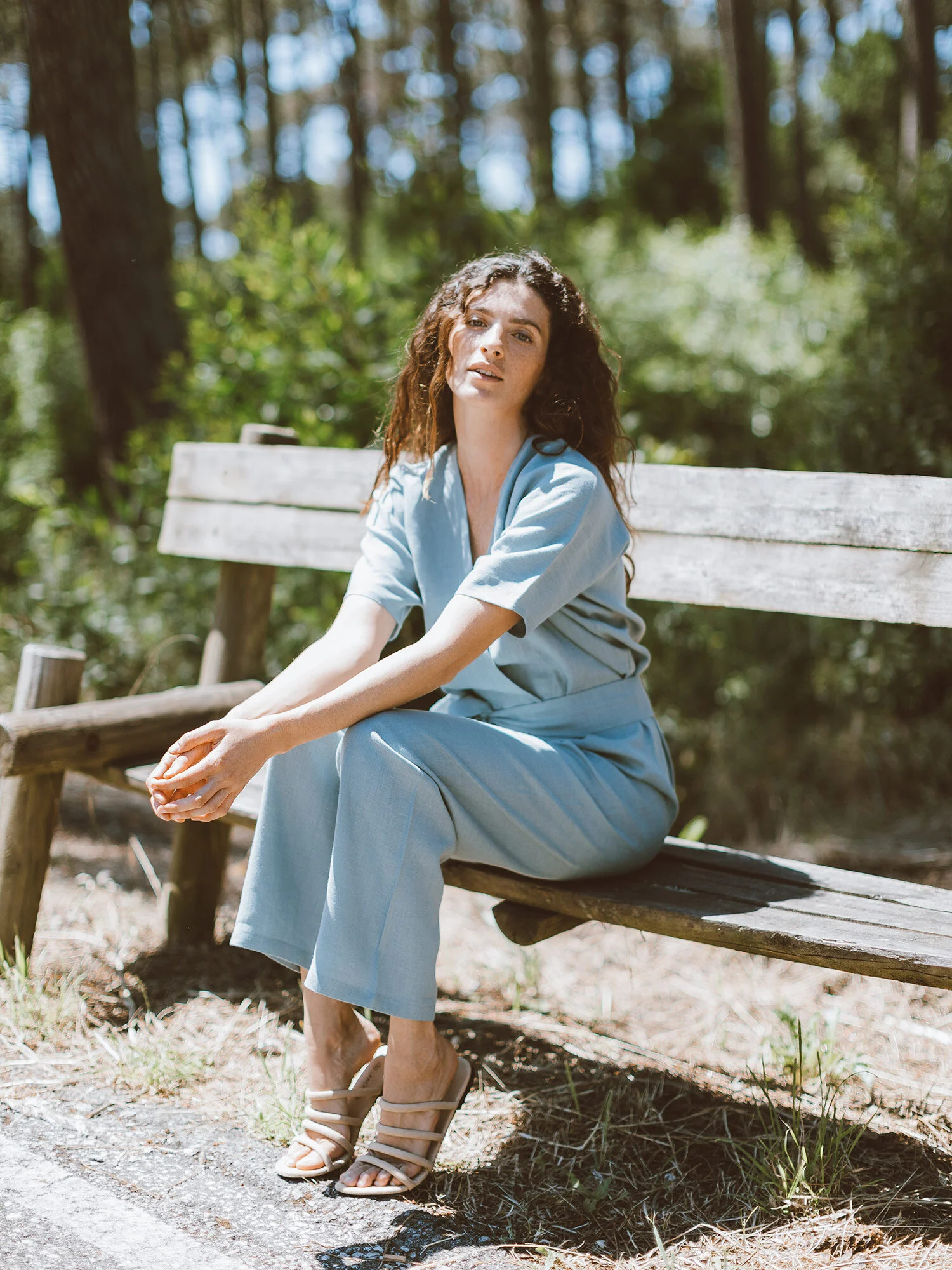 Bild 4 von AURORA Leinen Jumpsuit in Dark turquoise, you can also choose other colors above von Love and Confuse