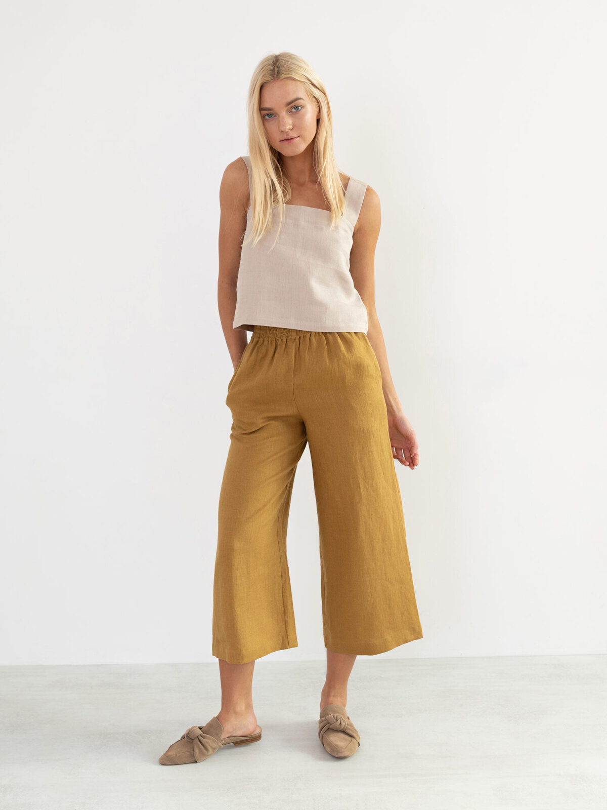 Bild 4 von BEA Trägertop aus Leinen in von Love and Confuse