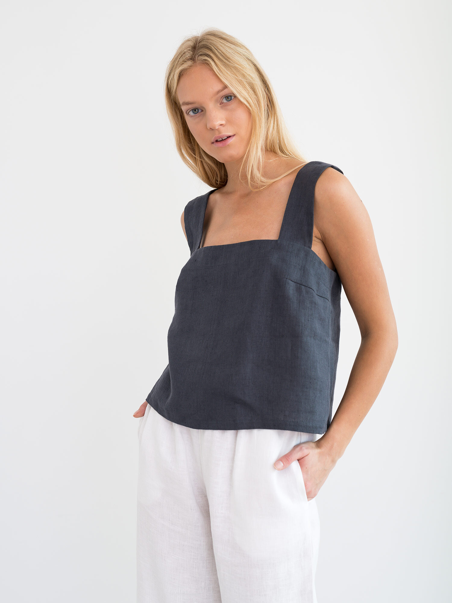 BEA Wide Strap Linen Top - Image 4