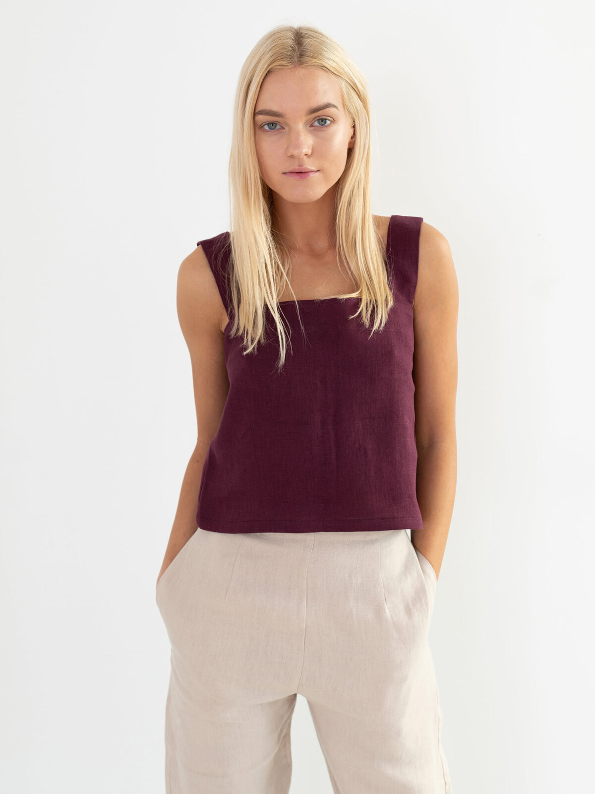 Bild 2 von BEA Trägertop aus Leinen in von Love and Confuse