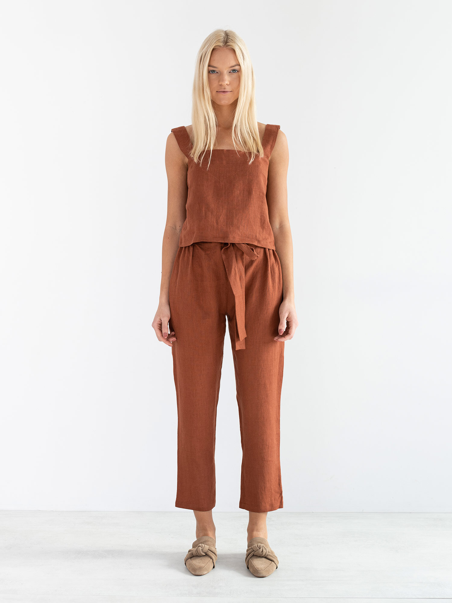 BEA Wide Strap Linen Top - Image 3