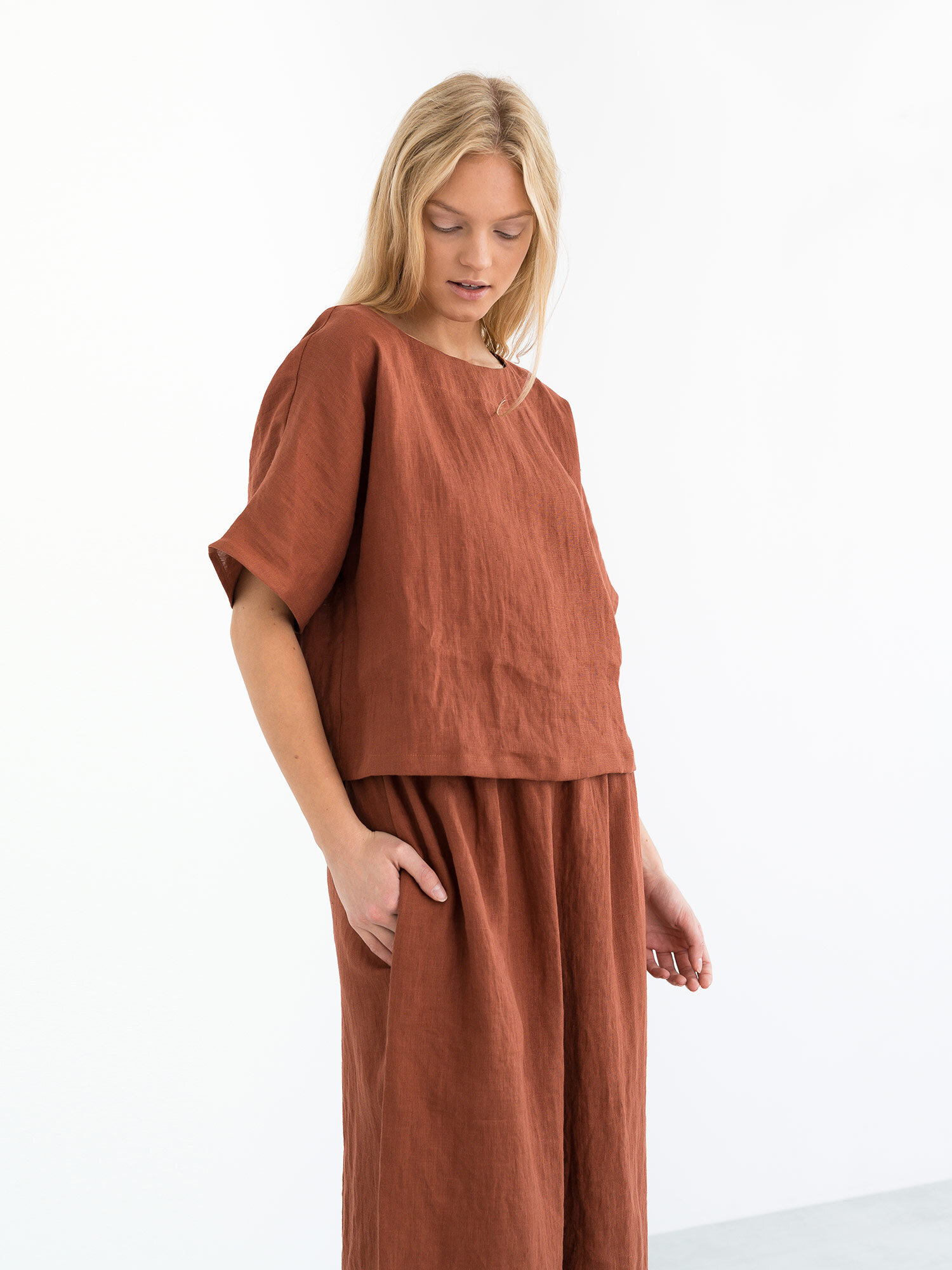 BEE Linen Top - Image 2