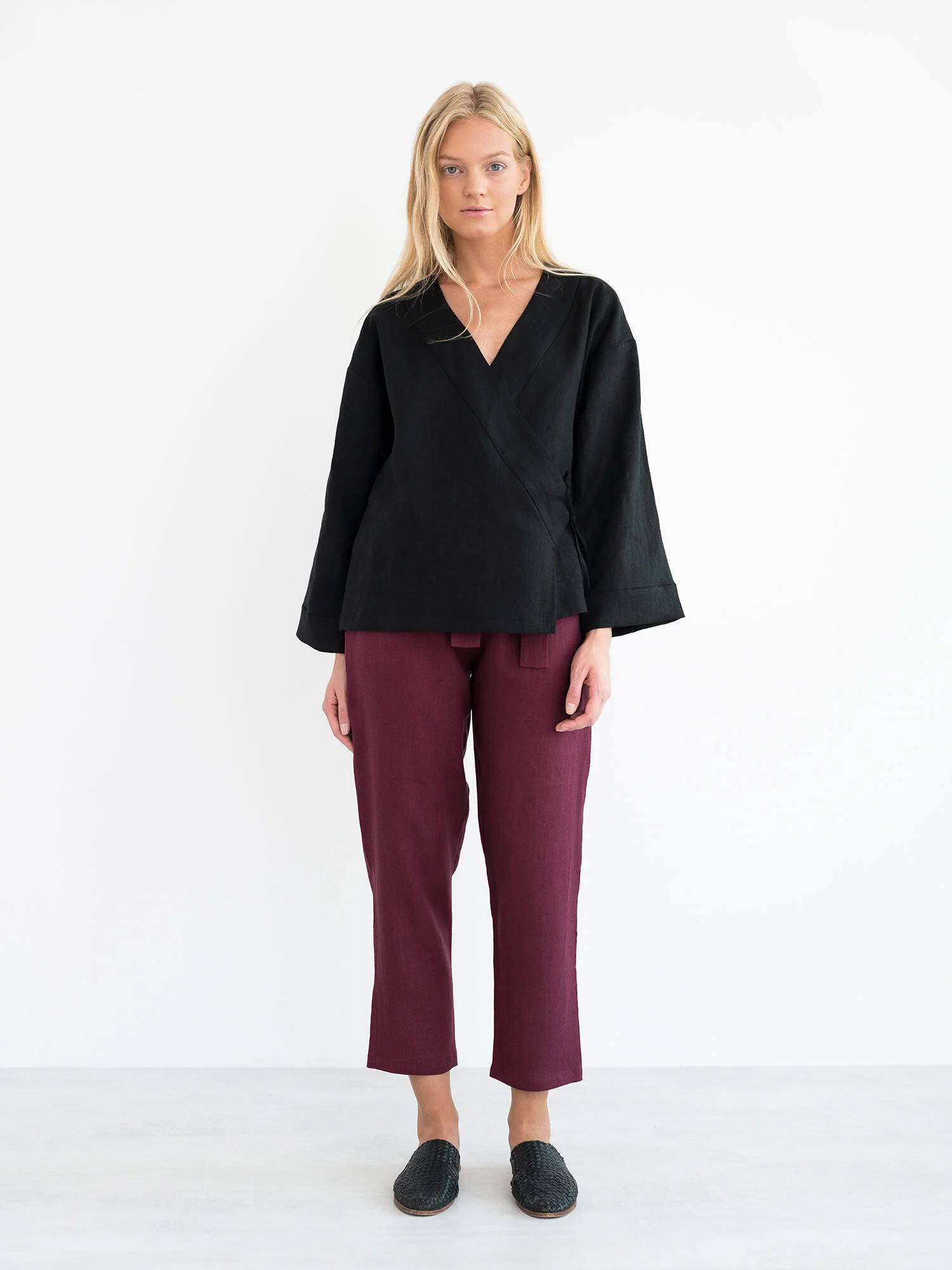 Bild 2 von DELILAH Leinen-Kimonojacke in von Love and Confuse