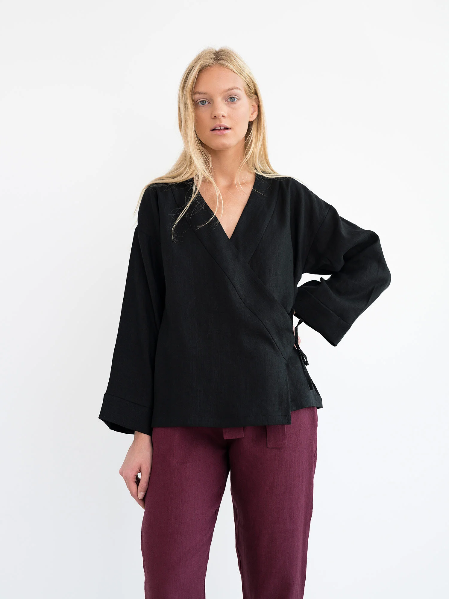 Bild 3 von DELILAH Leinen-Kimonojacke in von Love and Confuse