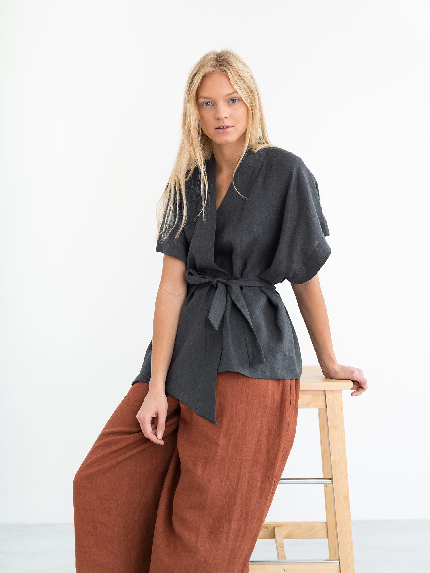 ELI Linen Kimono Top - Image 2