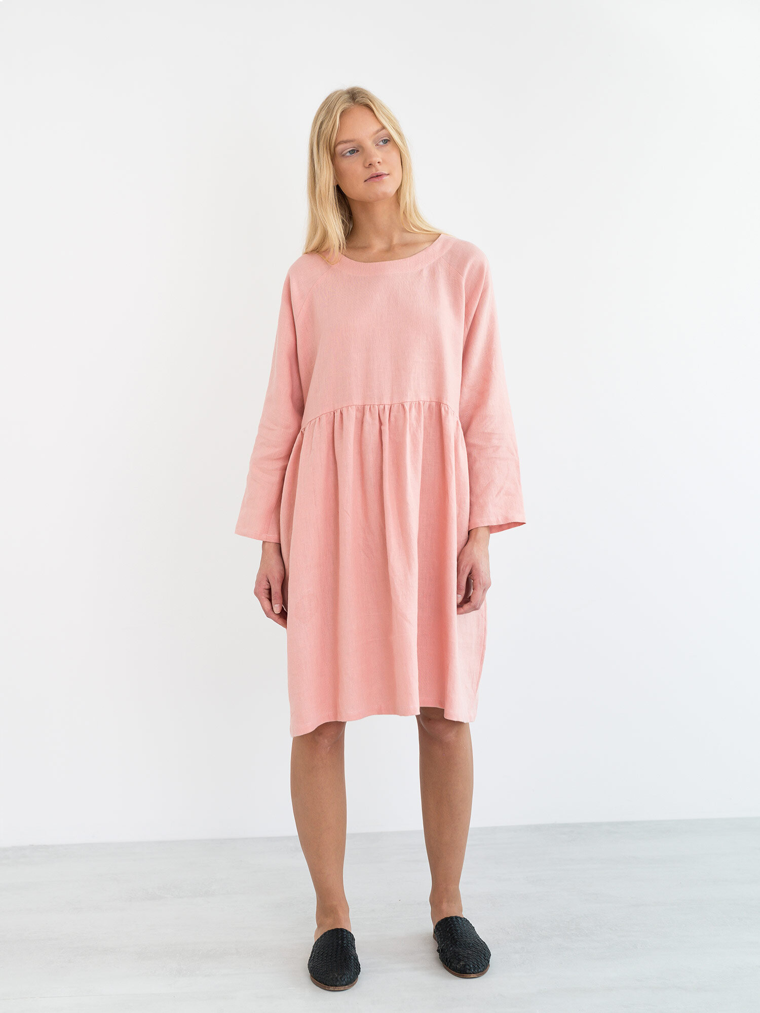 HARLOW Long Sleeve Linen Dress - Image 1