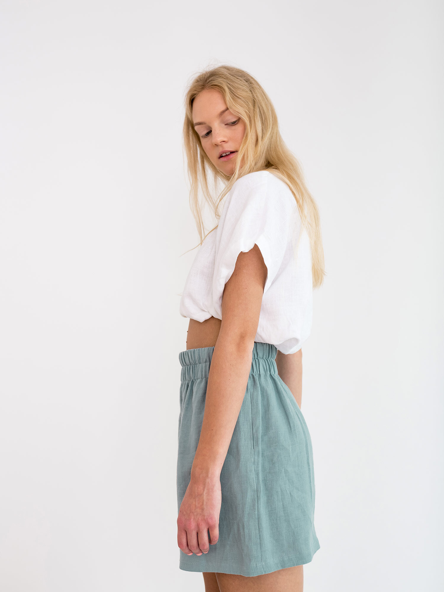 ISLA Linen Shorts - Image 3