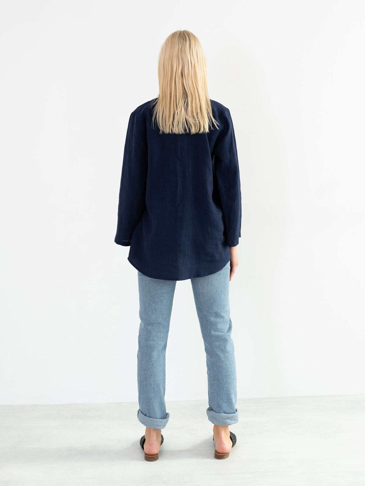 LARA pitkähihainen pellavapaita Tummansininen — kuva 5