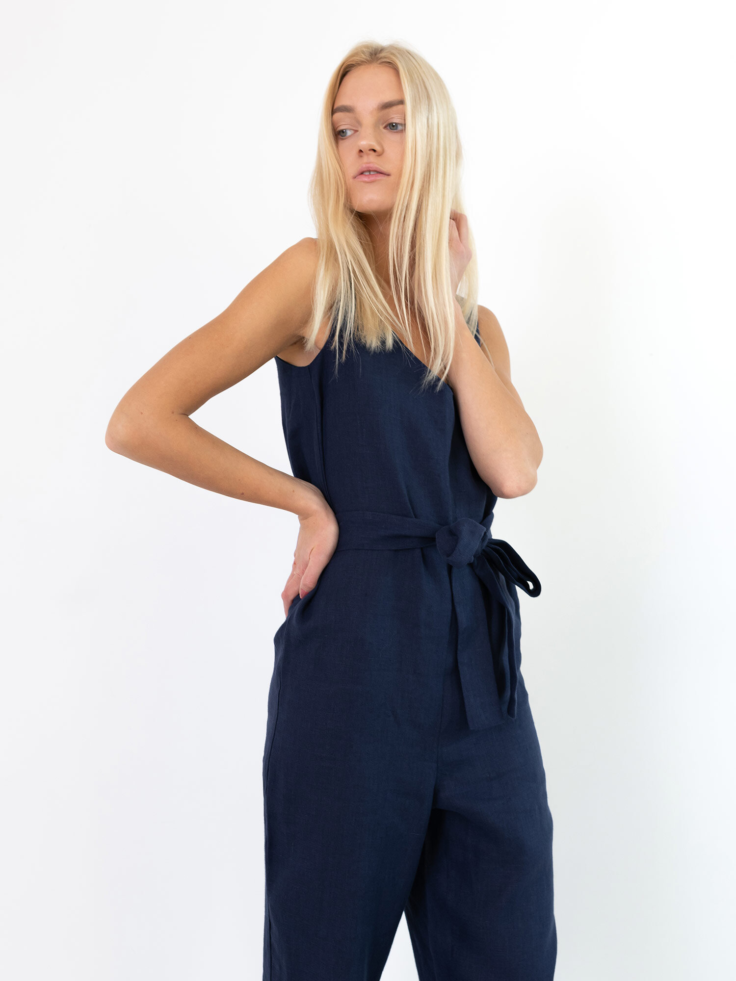 MADELINE Sleeveless Linen Jumpsuit in Navy Blue - Image 3