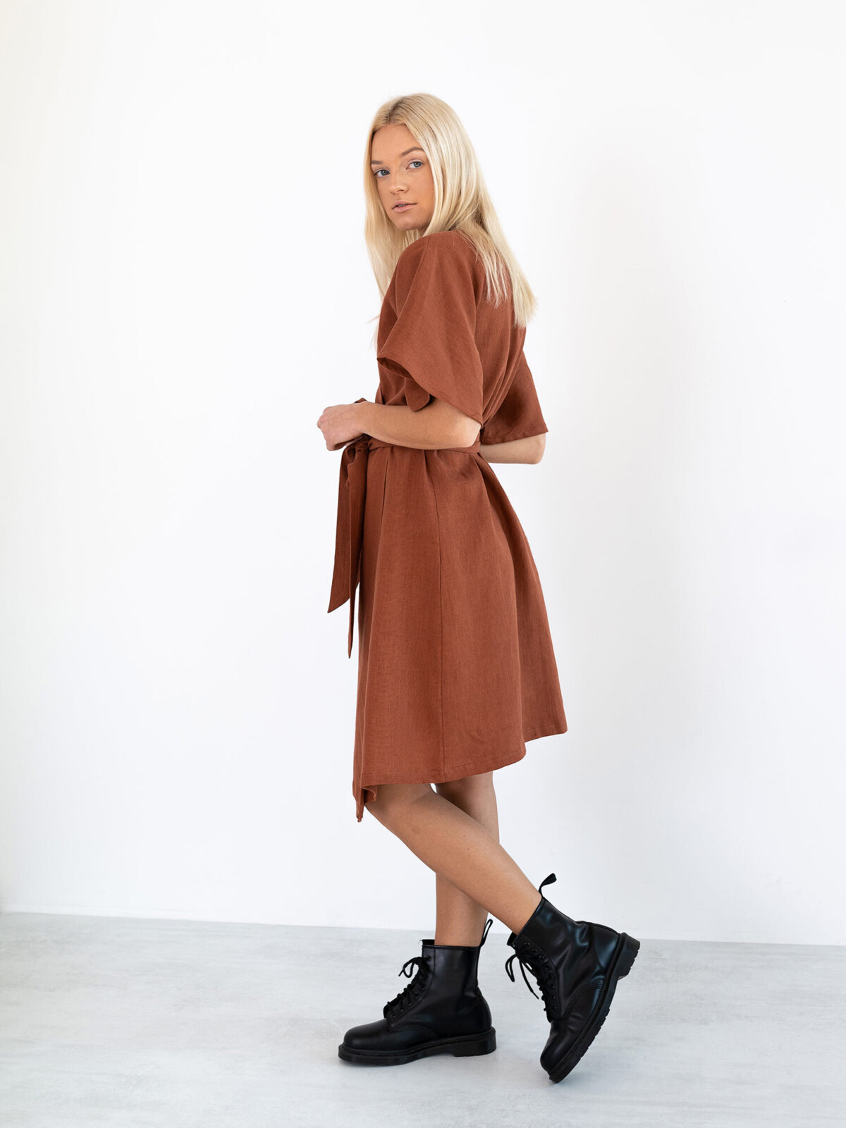 MARY pellava kesämekko Ruoste — yksityiskohta