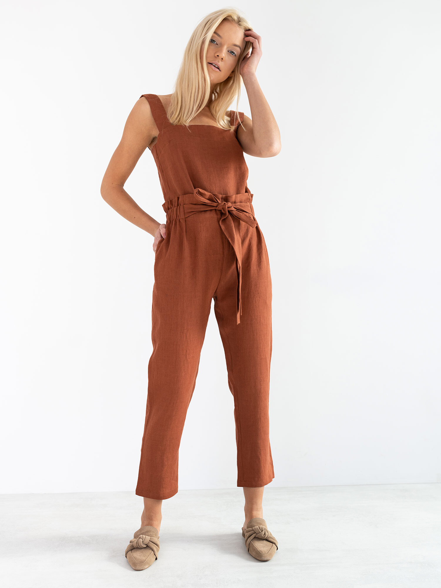 NOAH High Waisted Linen Pants - Image 1