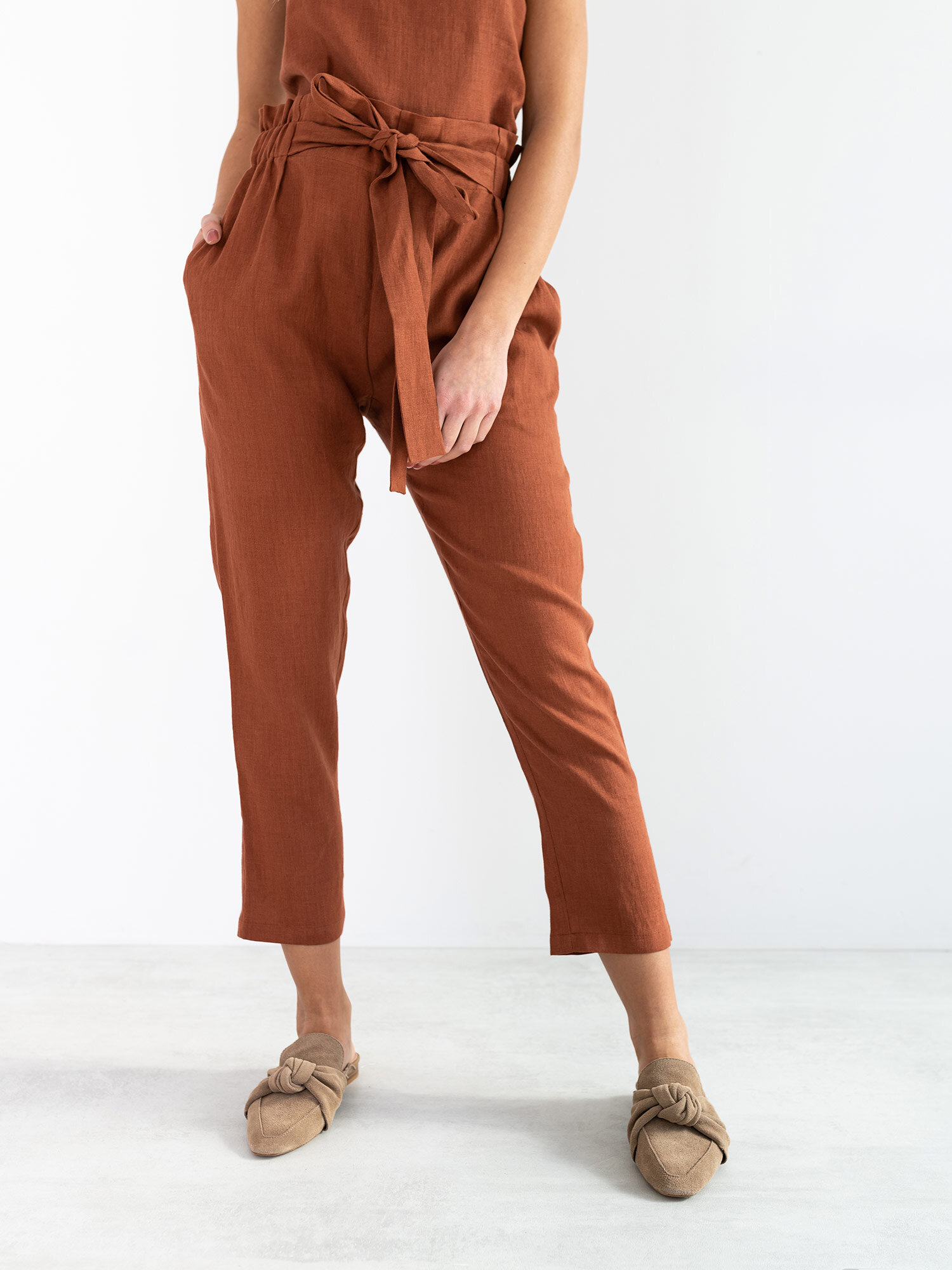 NOAH High Waisted Linen Pants - Image 4