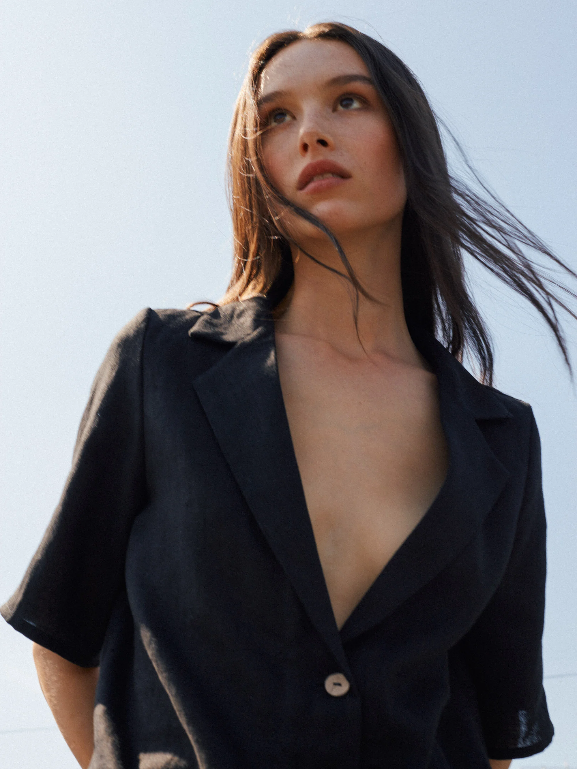 Bild 1 von RAY Kurzes Leinenhemd in von Love and Confuse