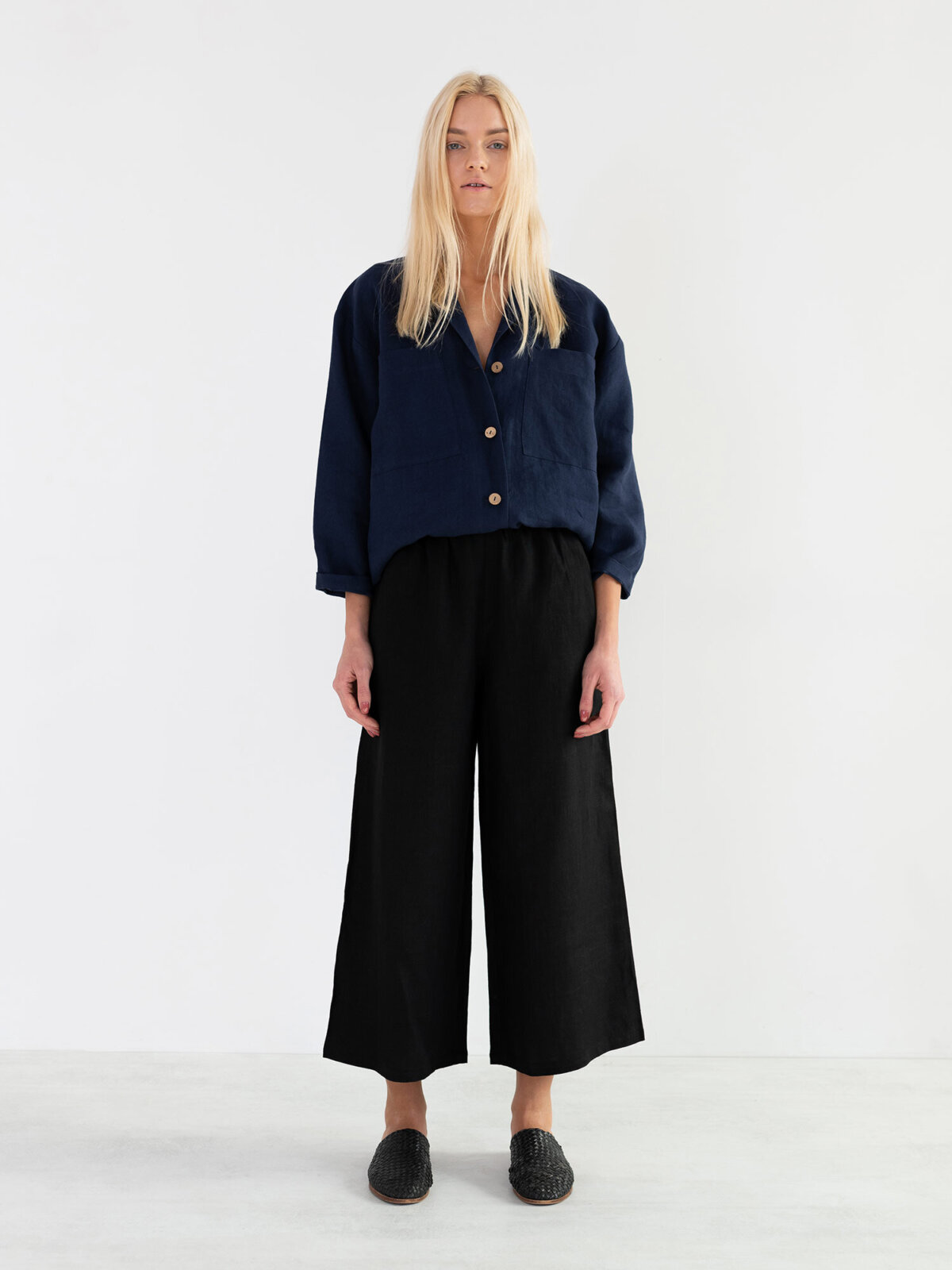 ROSEMARY Pellavatakki Tummansininen — kokovartalokuva