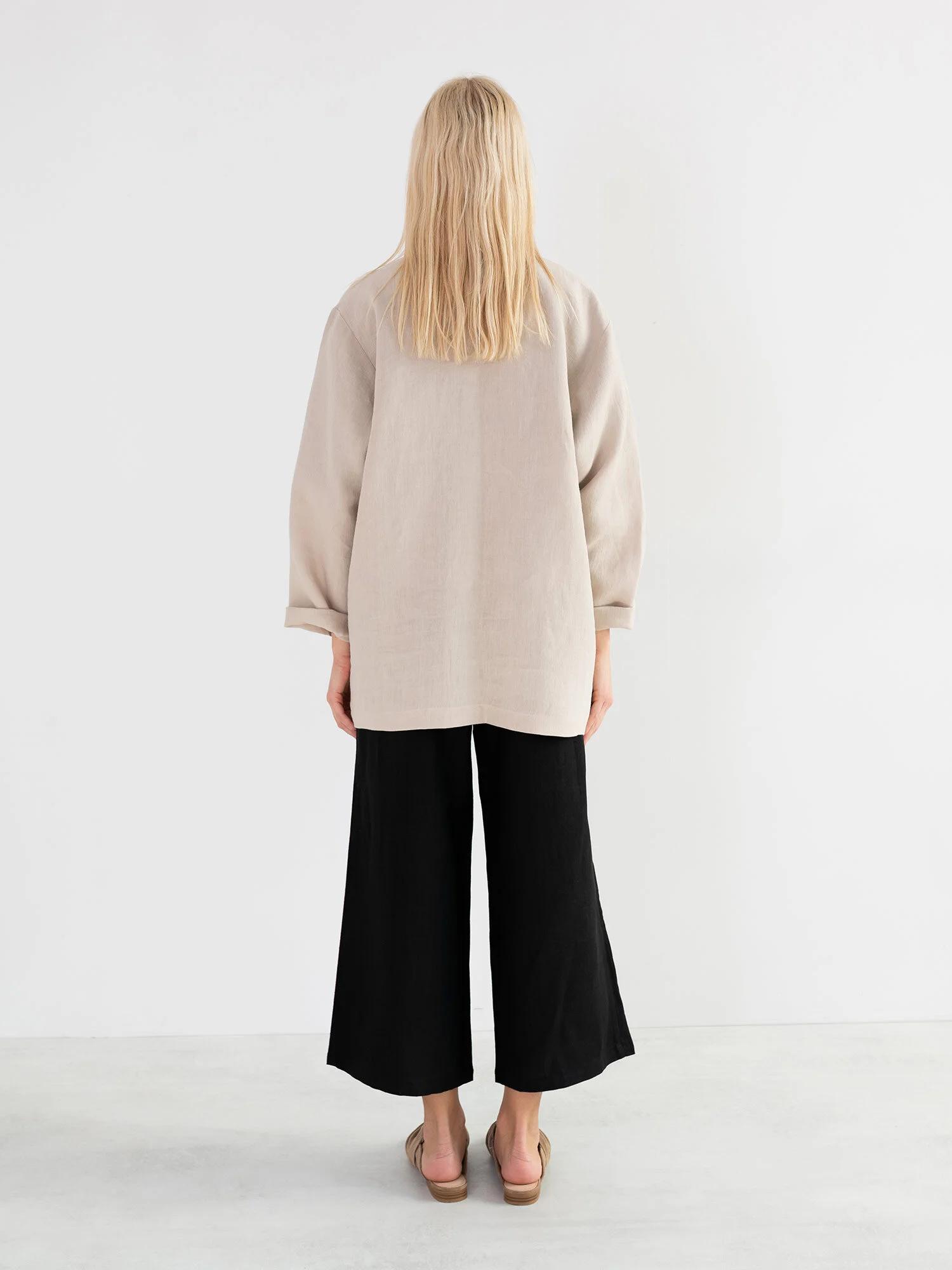 Bild 6 von SELBY Leinenjacke in von Love and Confuse