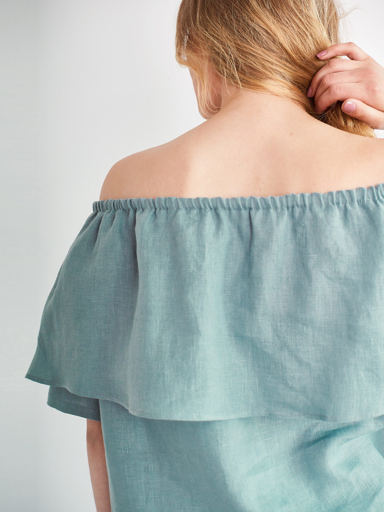THALIA Off Shoulder Linen Top - Image 4