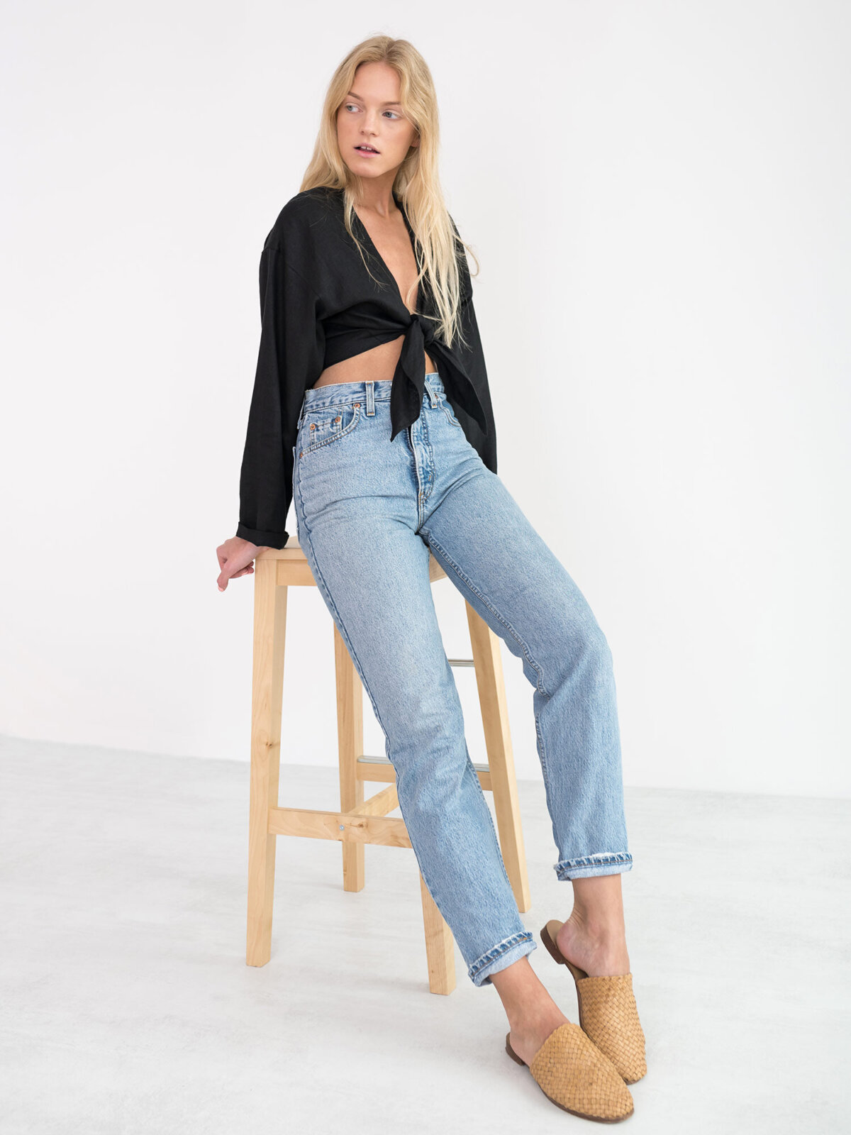 THEA pellavatoppi Musta — kokovartalokuva