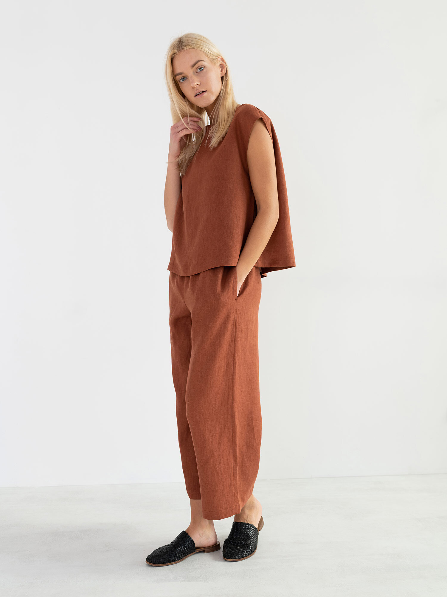 YARA Linen Top - Image 1