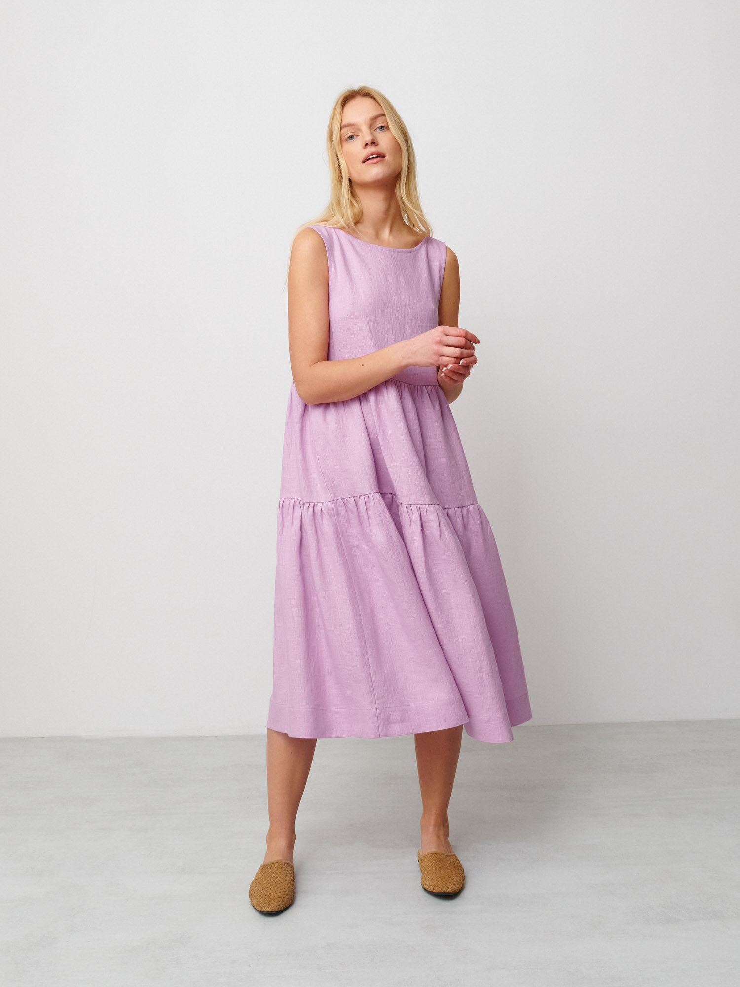 AGOTA Sleeveless Linen Midi Dress - Image 4