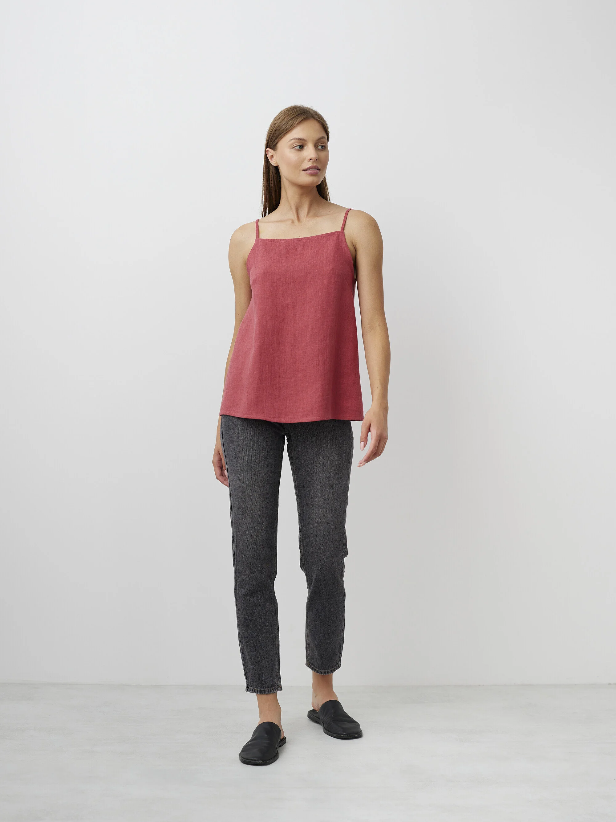 Bild 4 von AMBER Leinentop mit Spaghettiträgern in von Love and Confuse