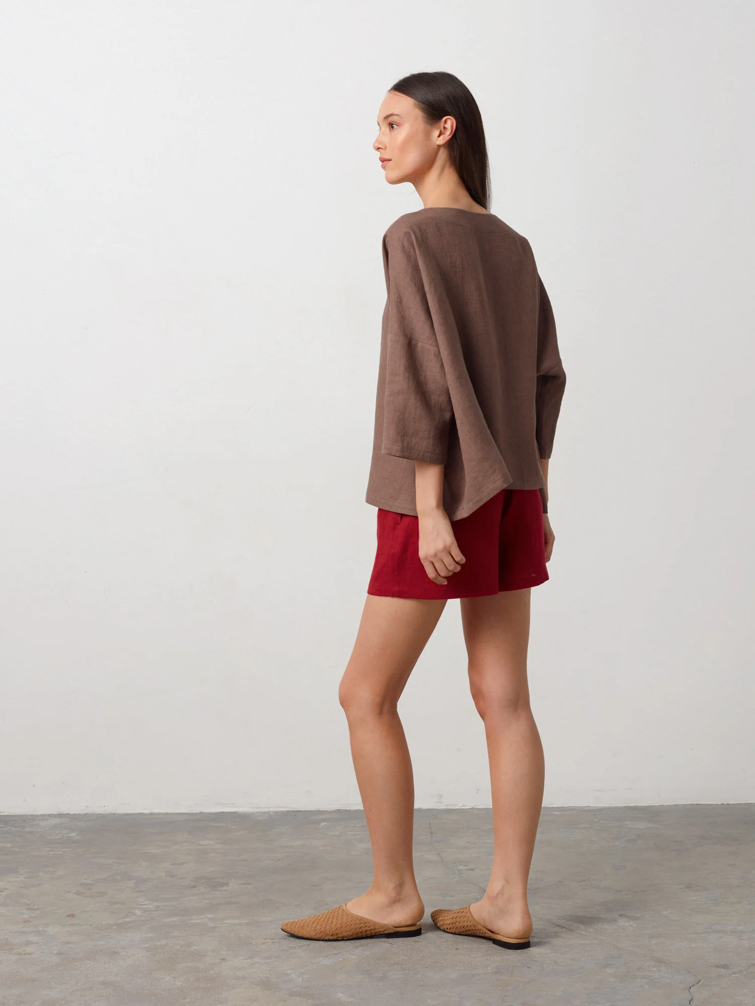 Bild 5 von AMELIA Leinentop in Cocoa, you can also choose other colors above von Love and Confuse