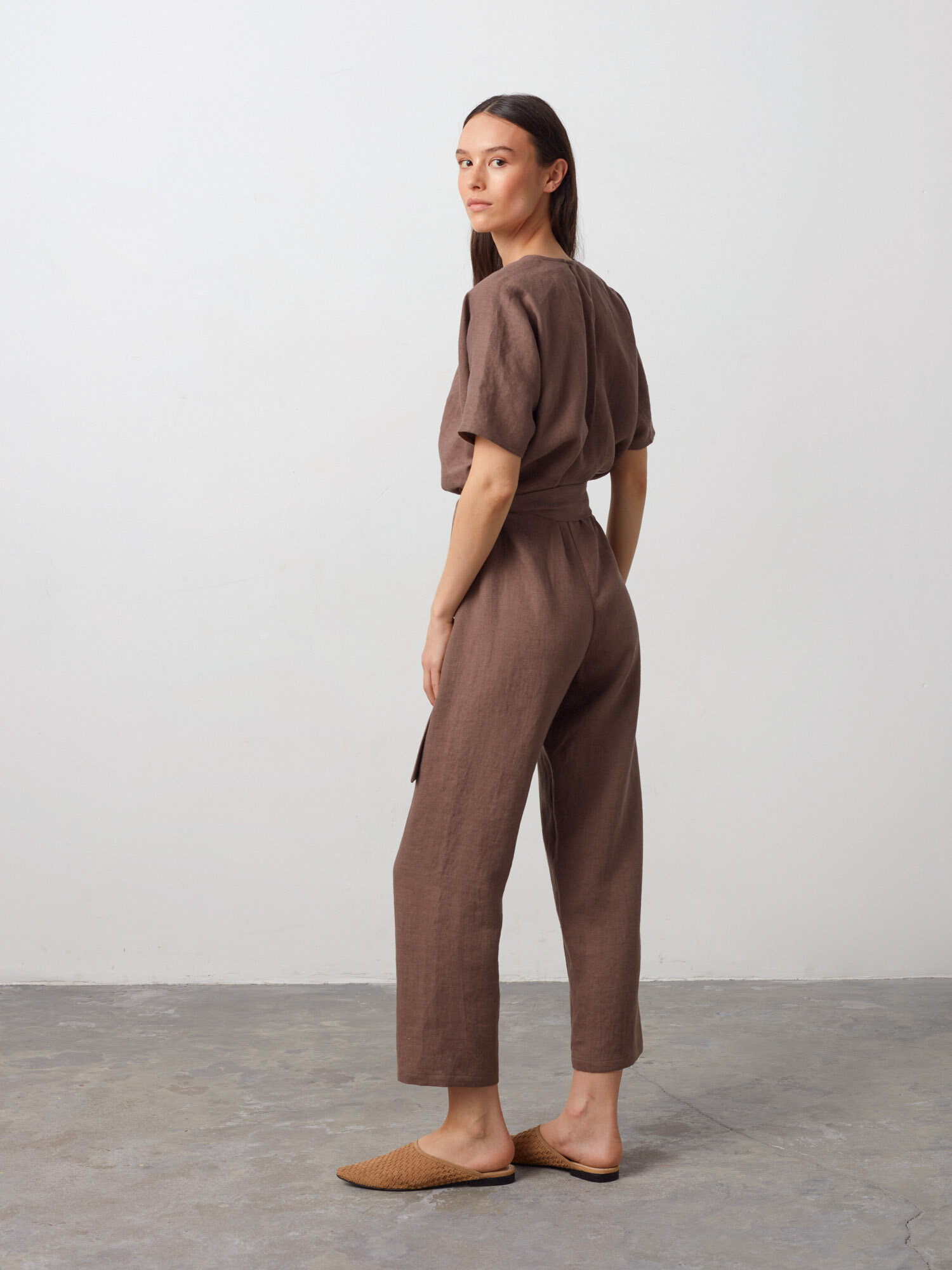 AURORA Linen Jumpsuit in Cocoa - Image 6