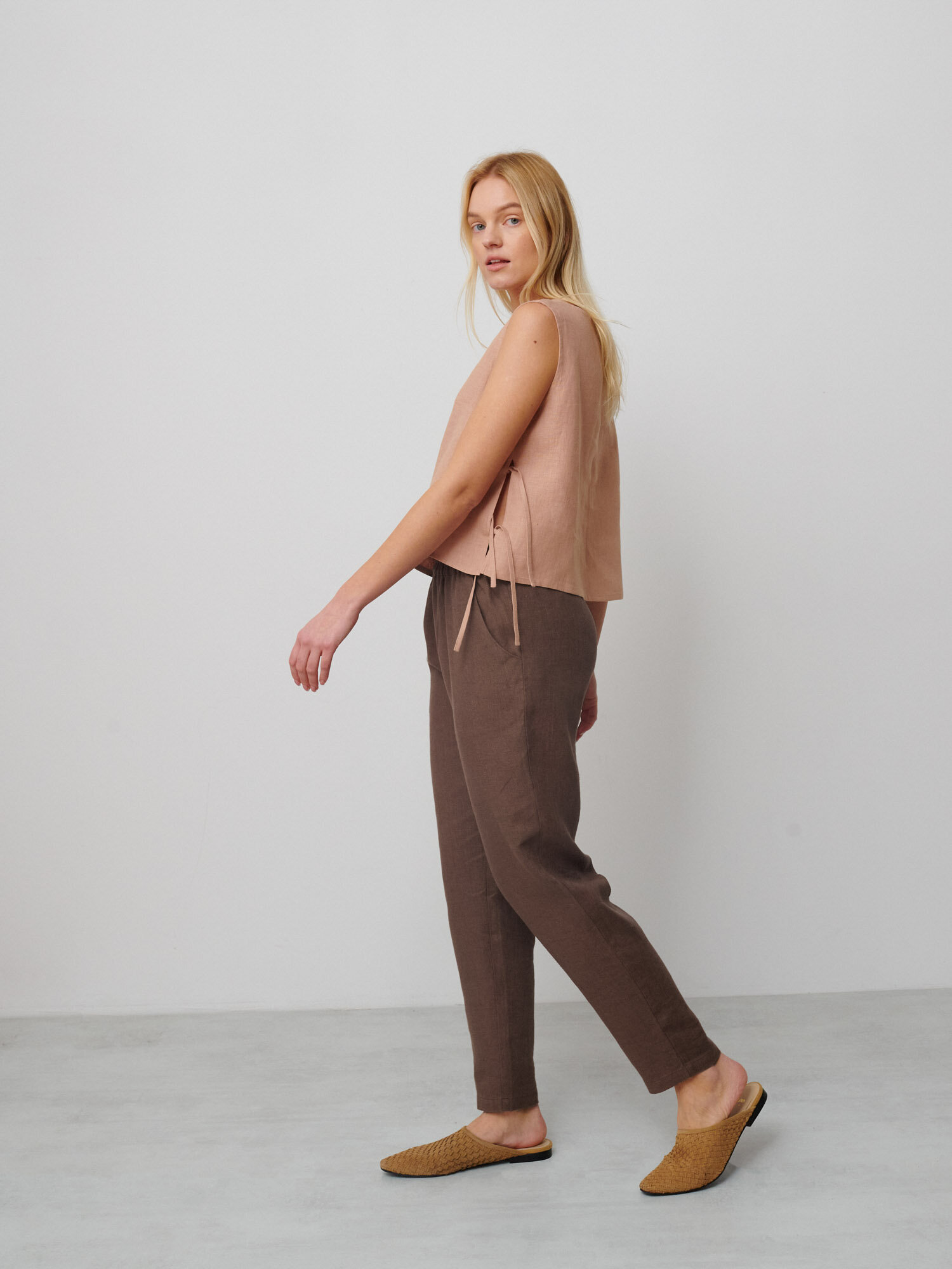 AVERY Linen Tank Top - Image 4