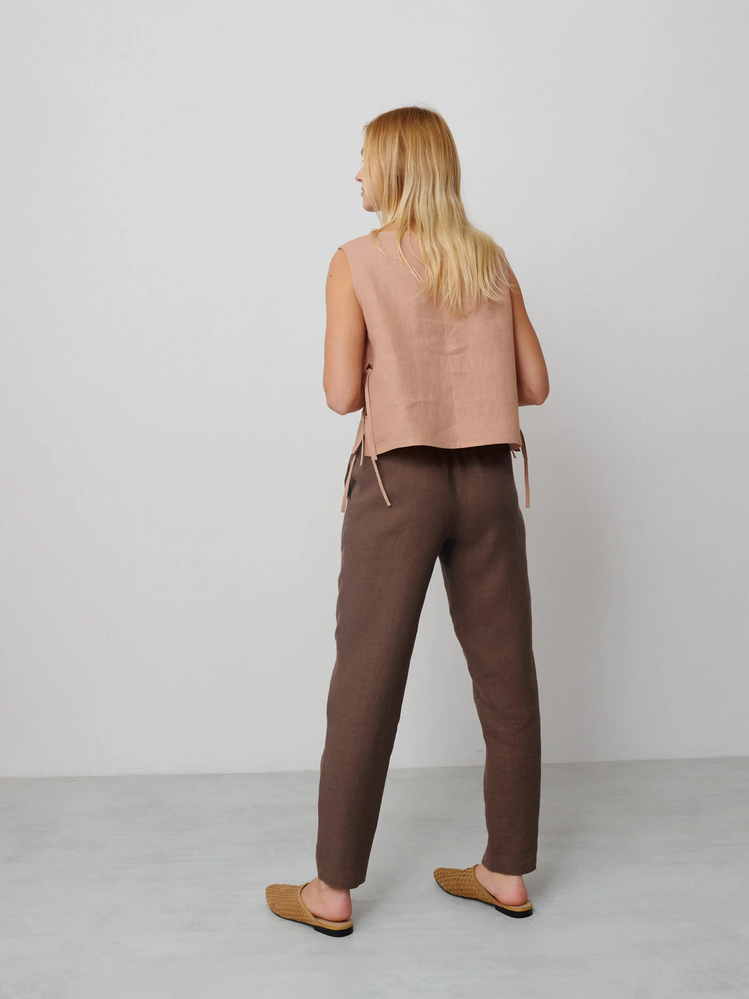 Bild 5 von AVERY Leinentop in Camel, you can also choose other colors above von Love and Confuse