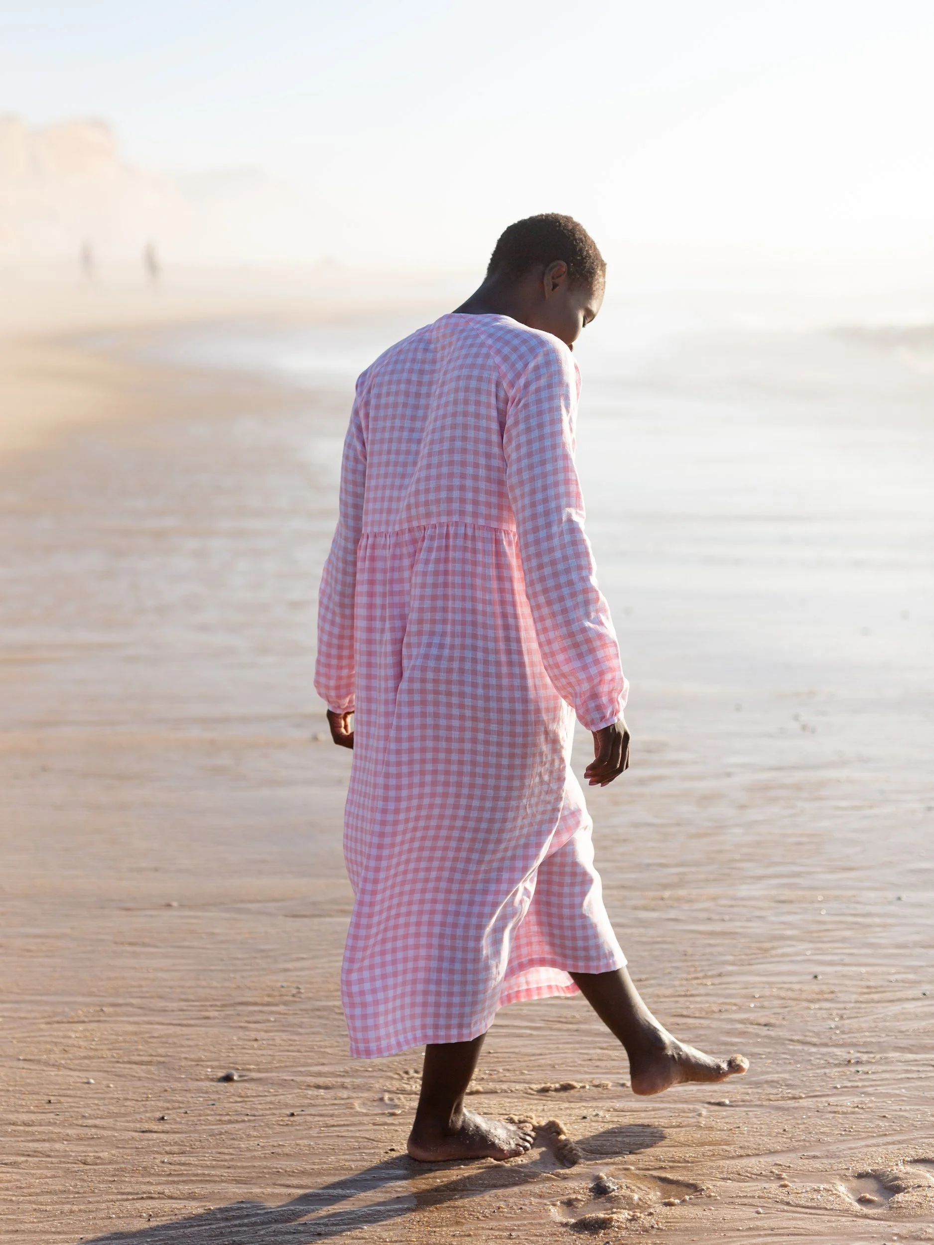 Bild 4 von BAY Langarm Leinenkleid Midi in von Love and Confuse