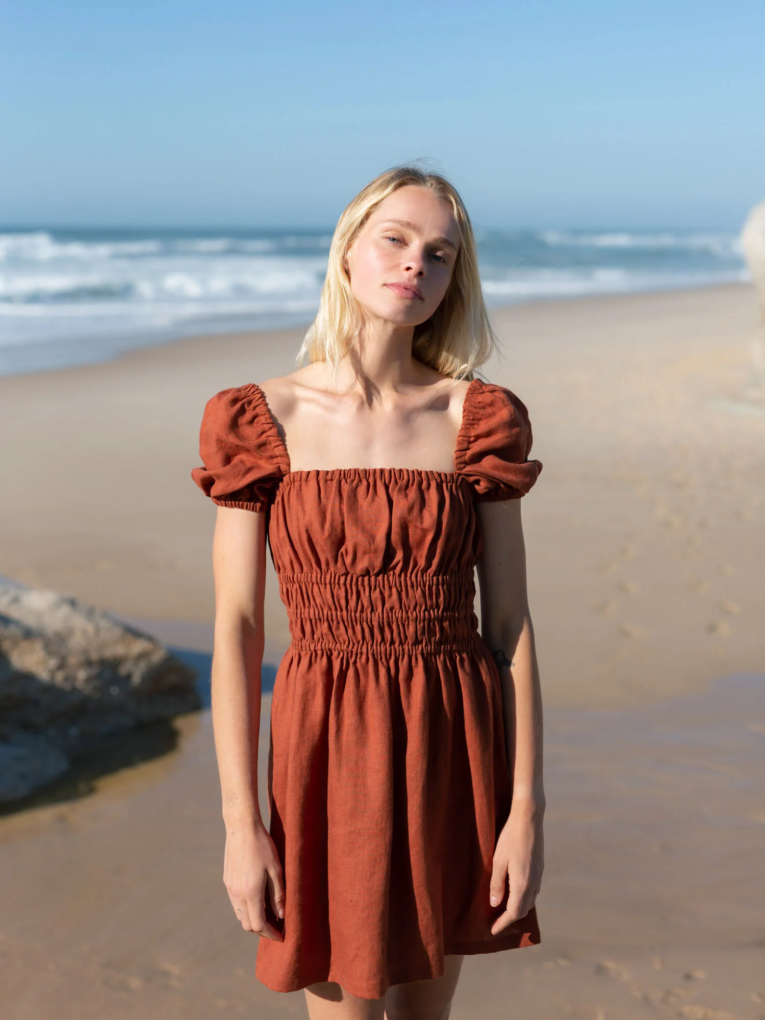CIELLE Sommerkleid aus Leinen mit Puffärmeln