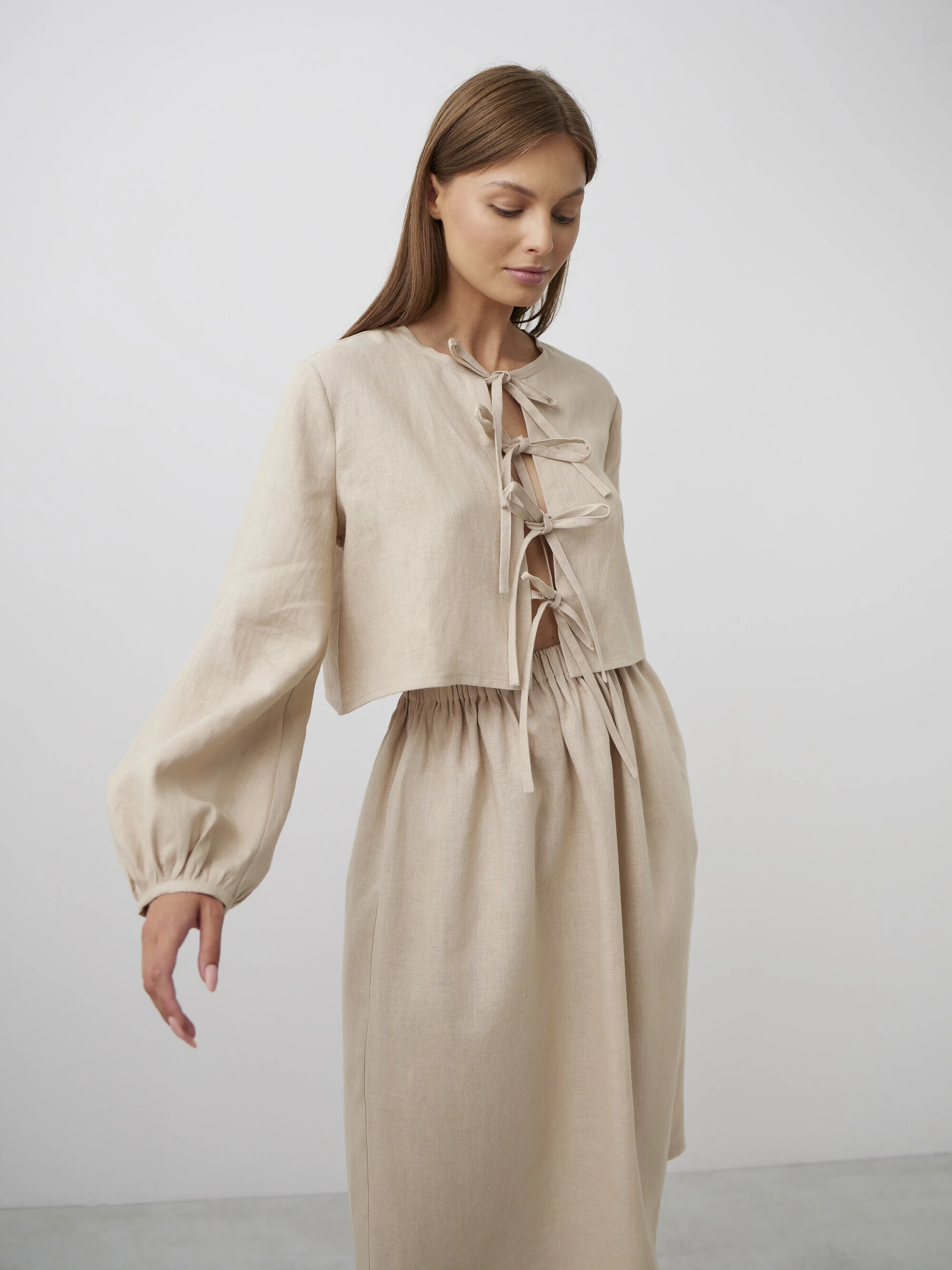 Bild 1 von ELLE Leinenrock mit Raffung in Beige, you can also choose other colors above von Love and Confuse