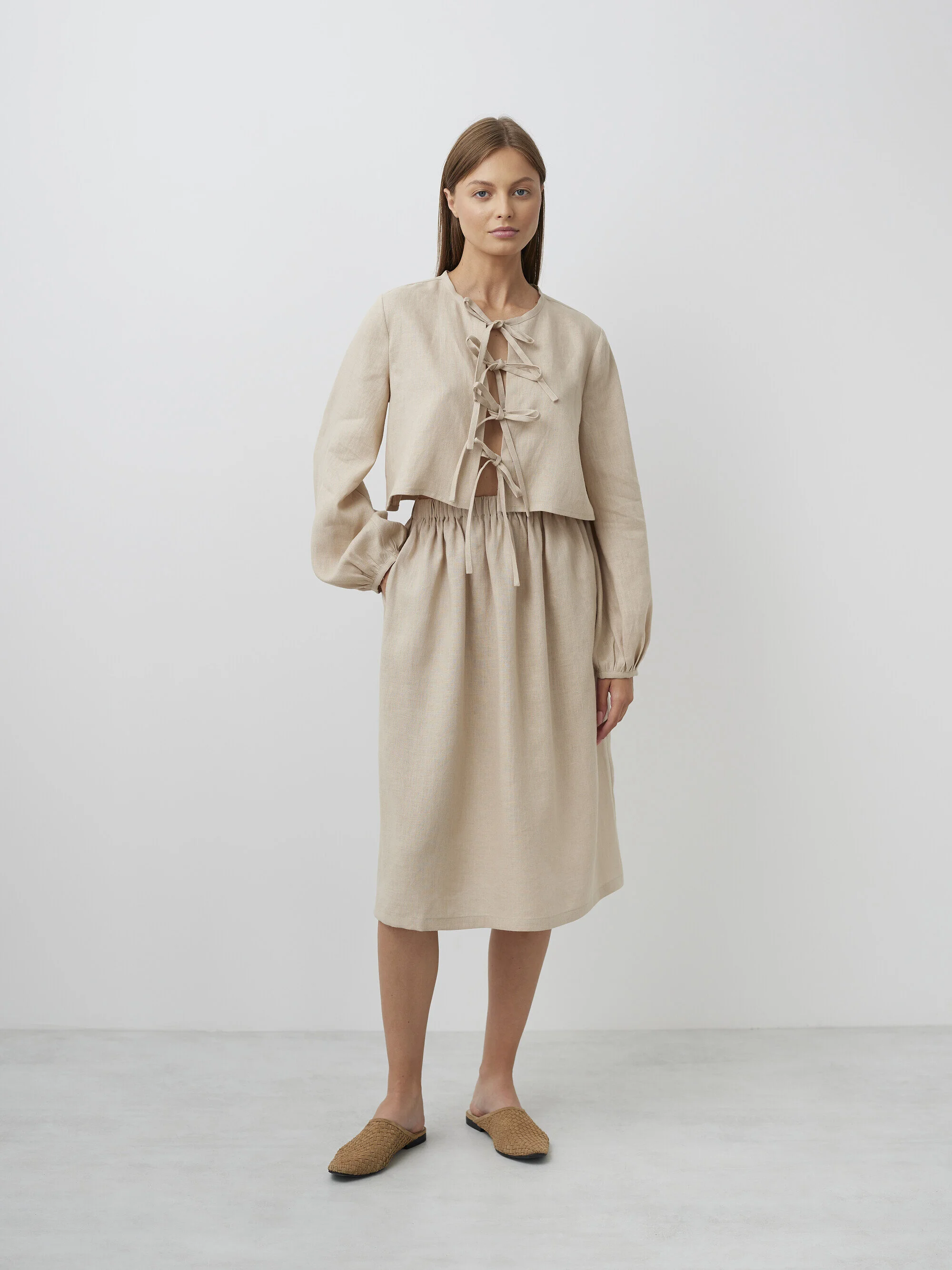 Bild 2 von ELLE Leinenrock mit Raffung in Beige, you can also choose other colors above von Love and Confuse