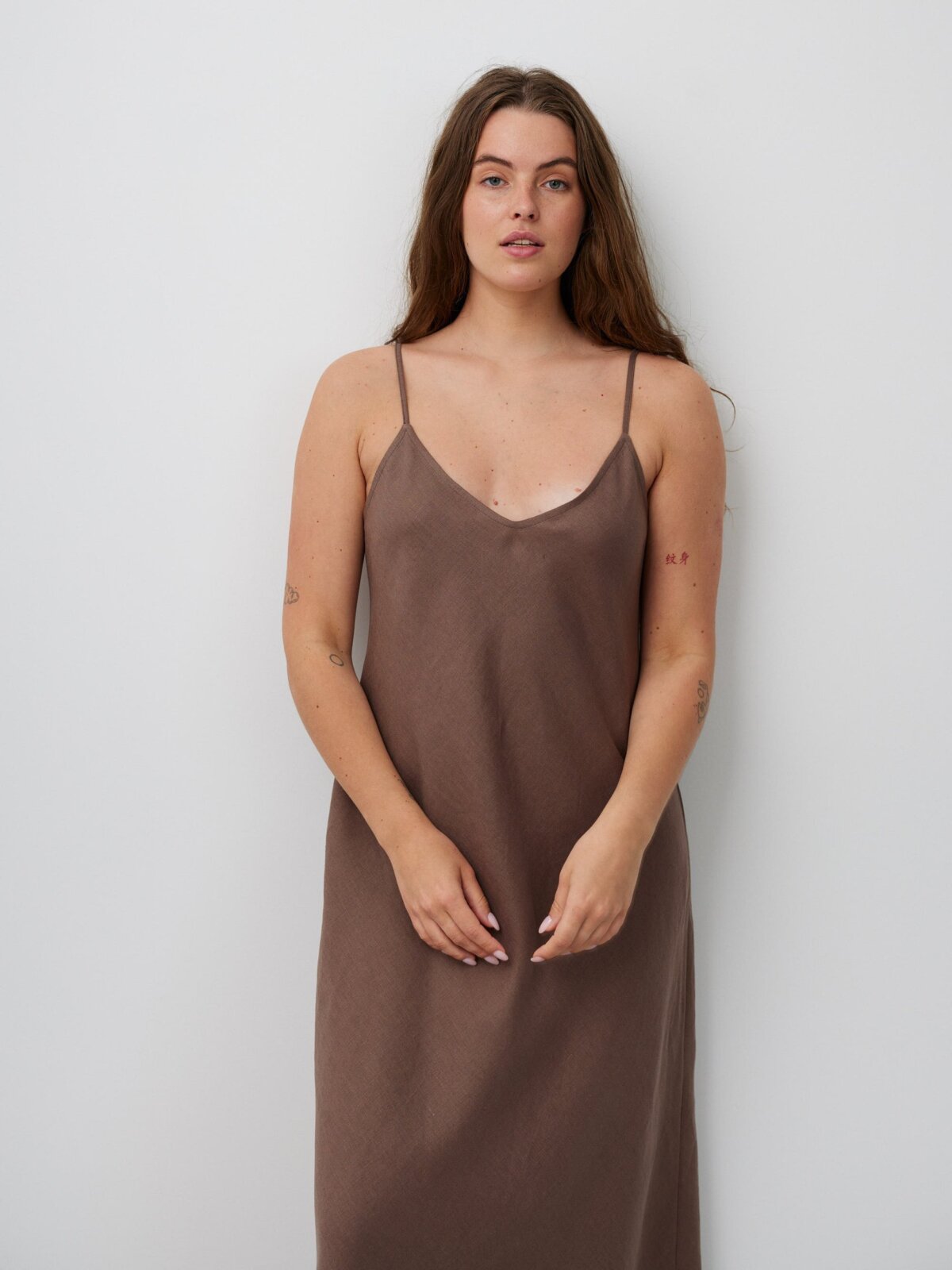 FREJA pellavamekko Suklaanruskea — sivulta