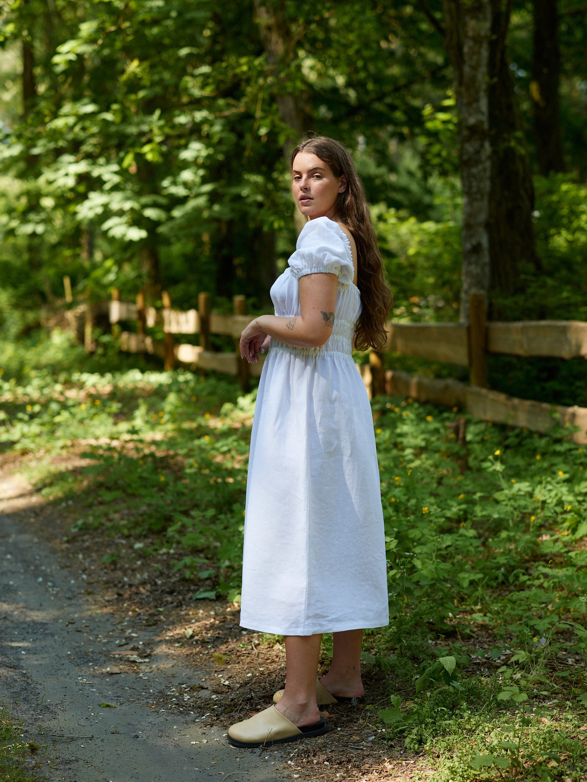HOLIDAY Puff Sleeve Linen Dress - Image 3