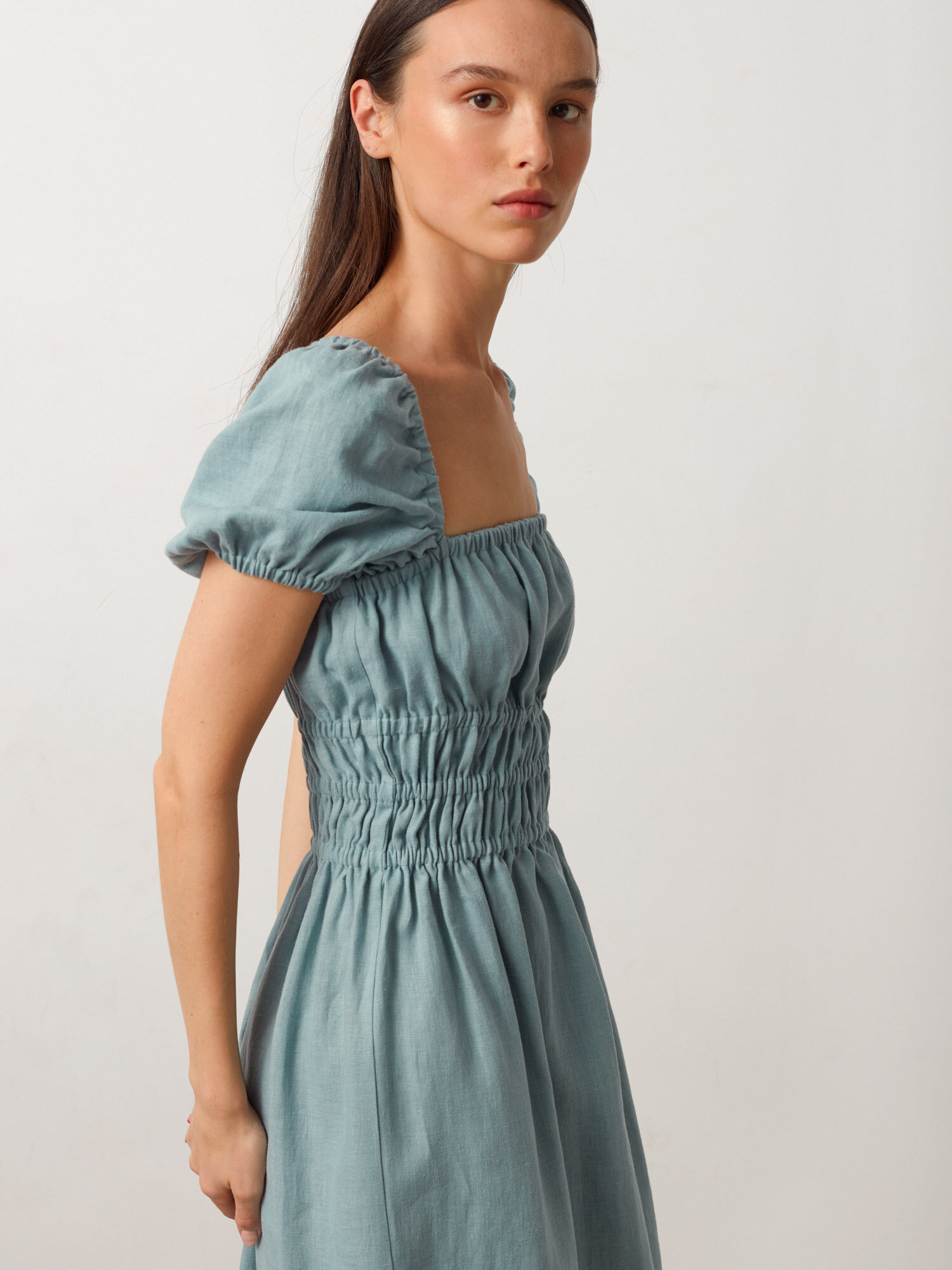 HOLIDAY Puff Sleeve Linen Midi Dress - Image 4