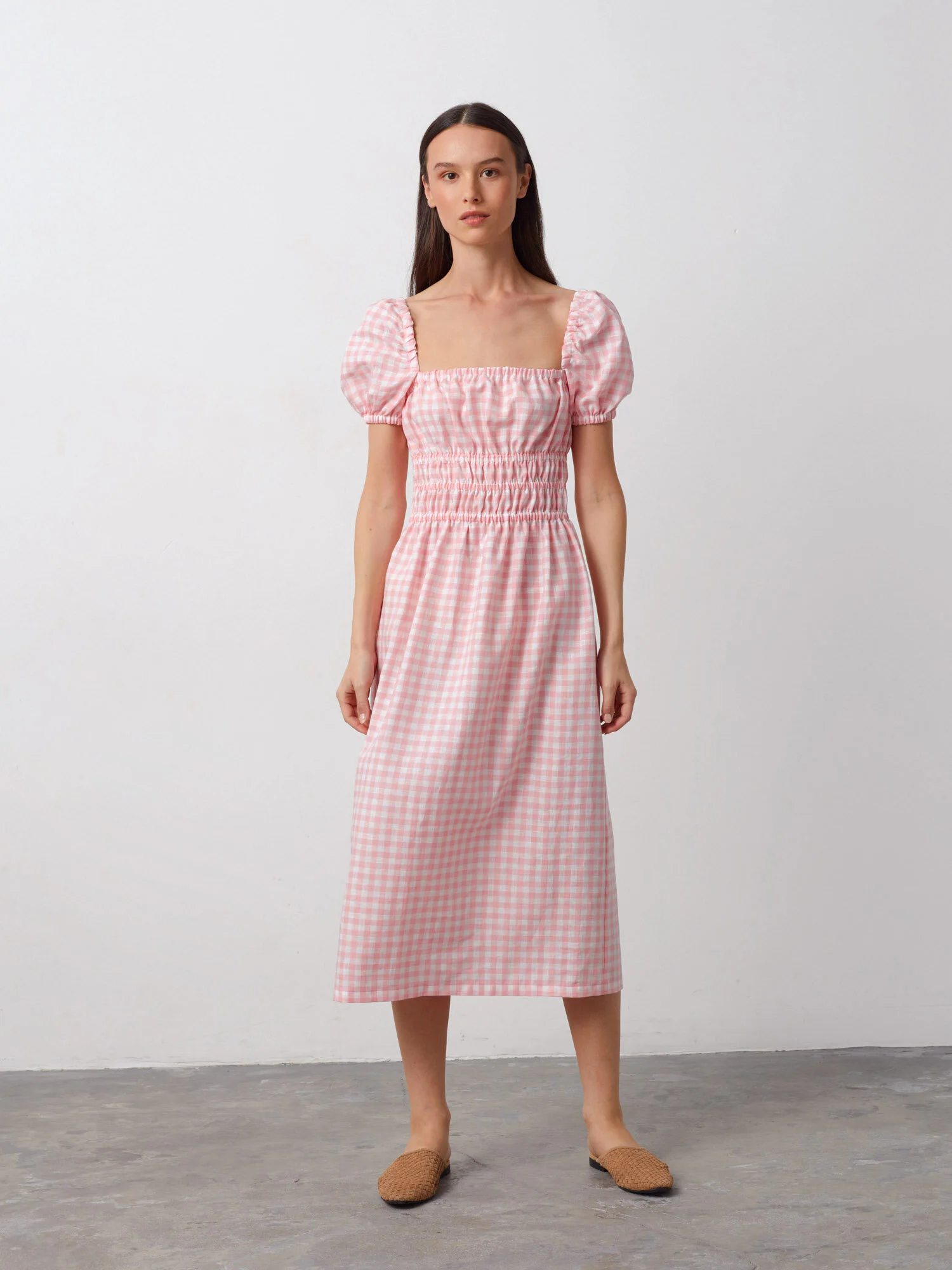 Bild 3 von HOLIDAY Leinenkleid mit Puffärmeln in von Love and Confuse