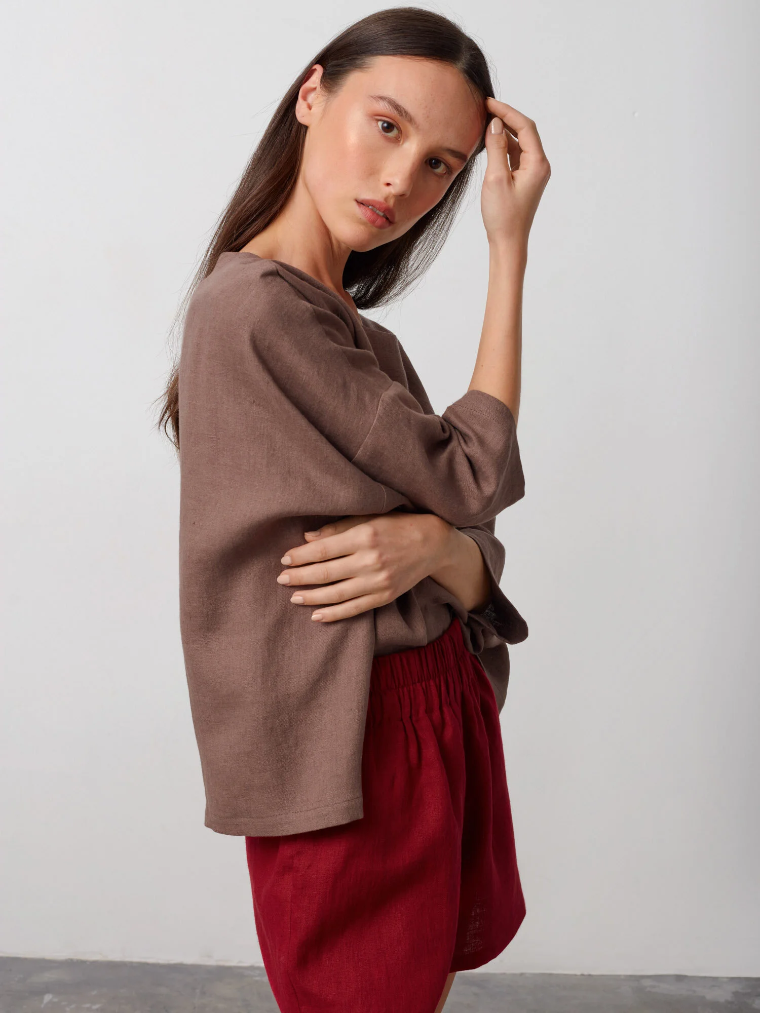 Image 3 of ISLA Elastic Linen Shorts in Cherry Red from Love and Confuse