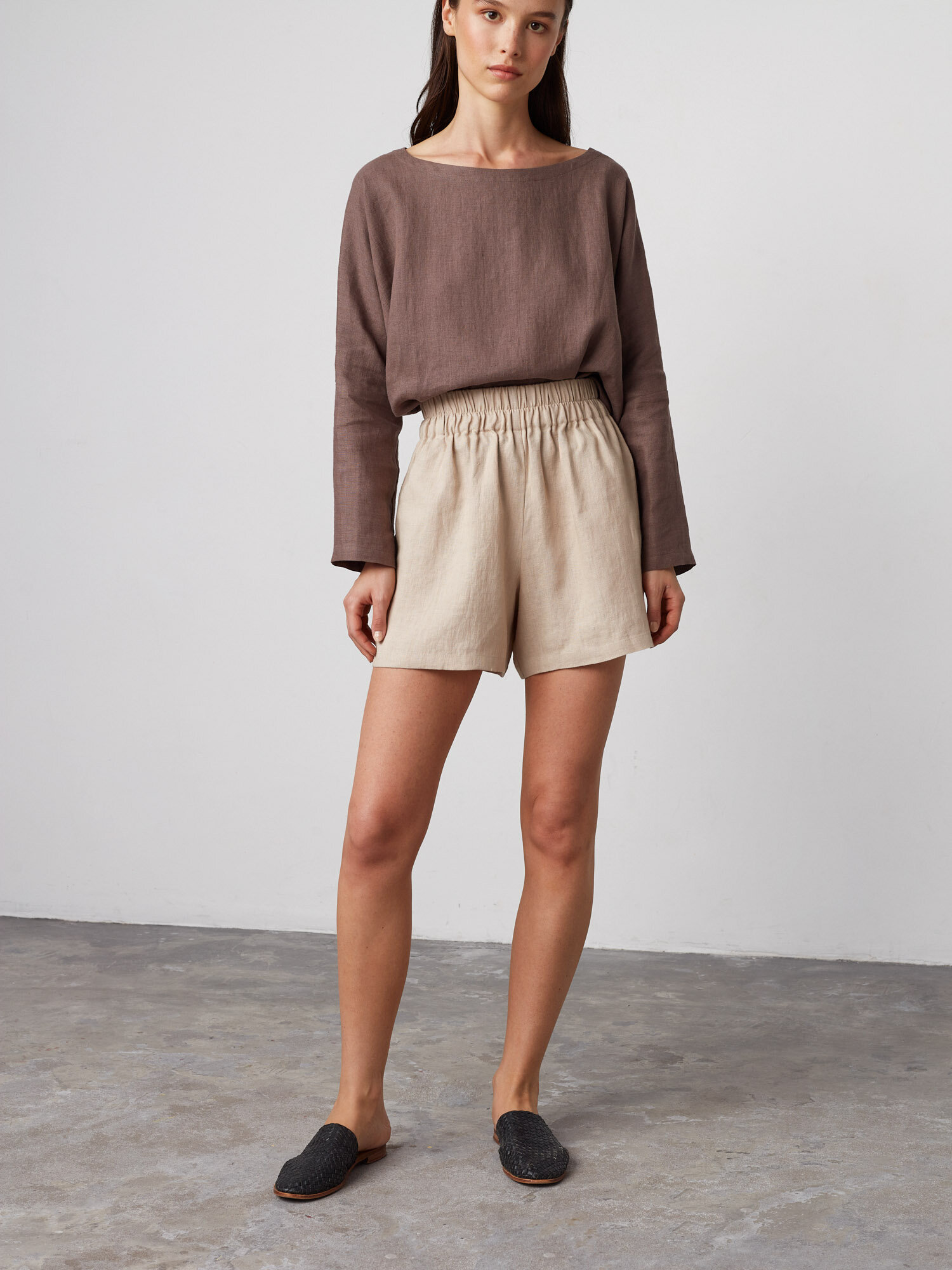 ISLA High Waisted Linen Shorts - Image 2