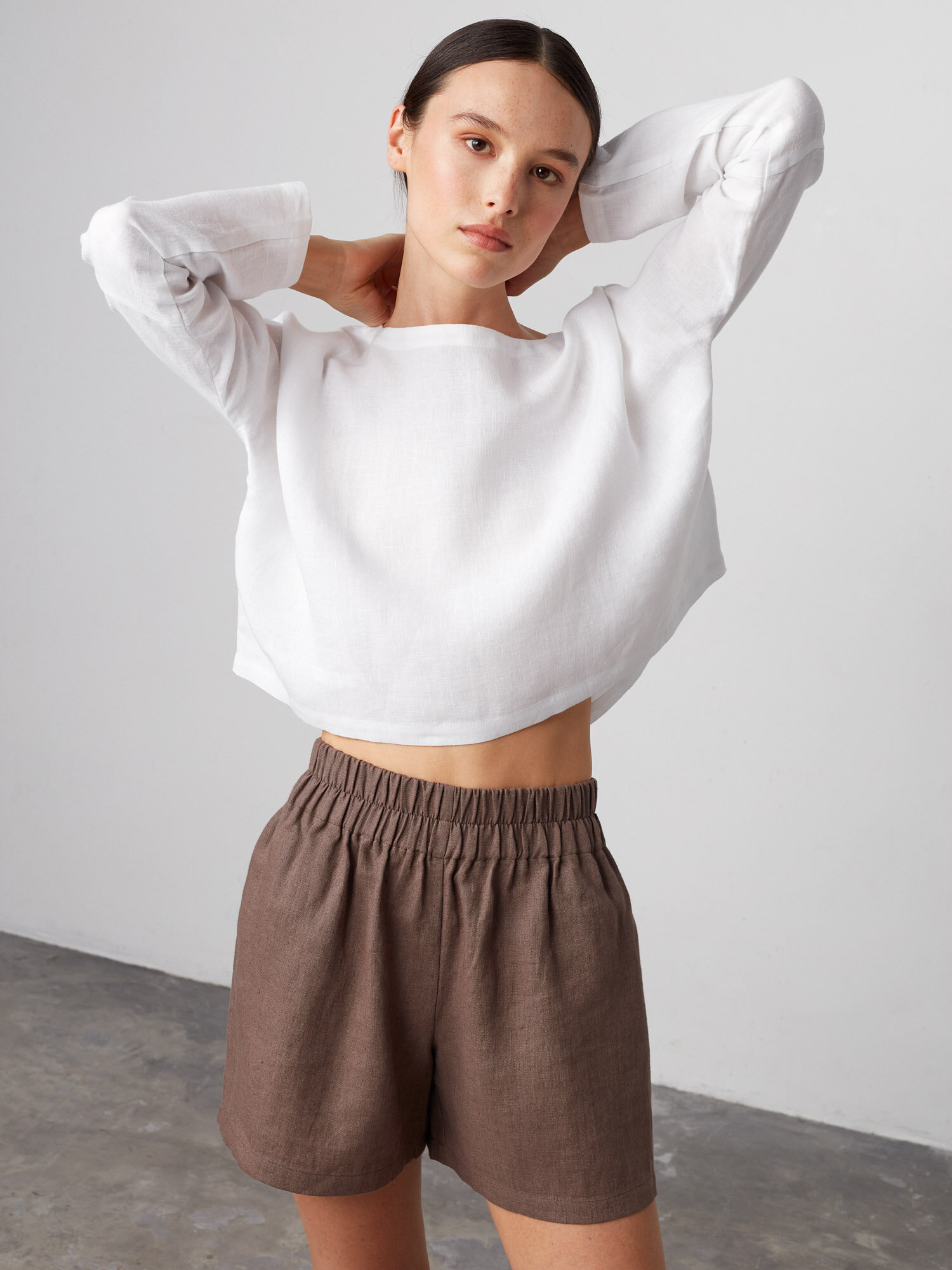 ISLA High Waisted Linen Shorts - Image 1