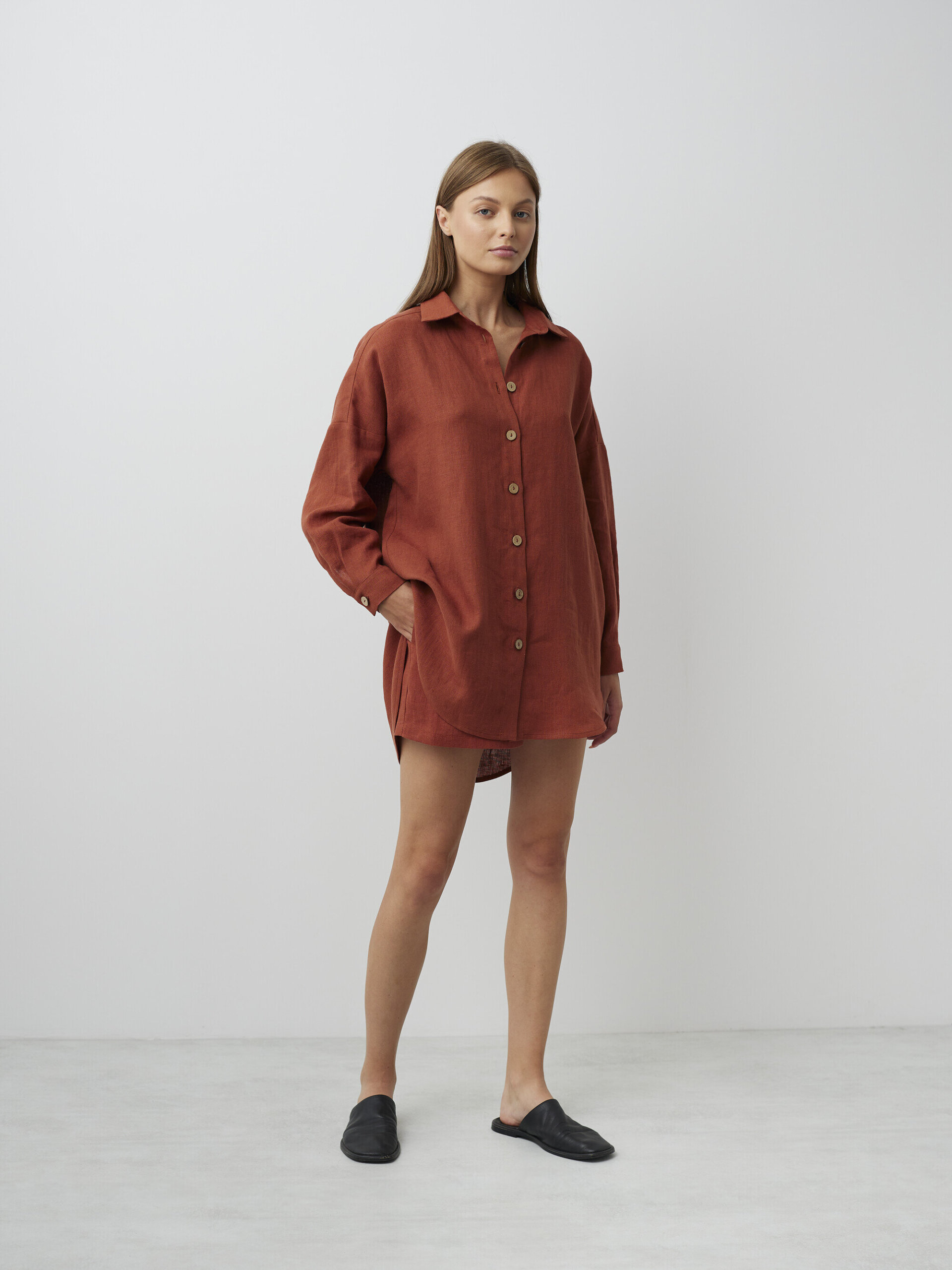 ISLA High Waisted Linen Shorts - Image 2