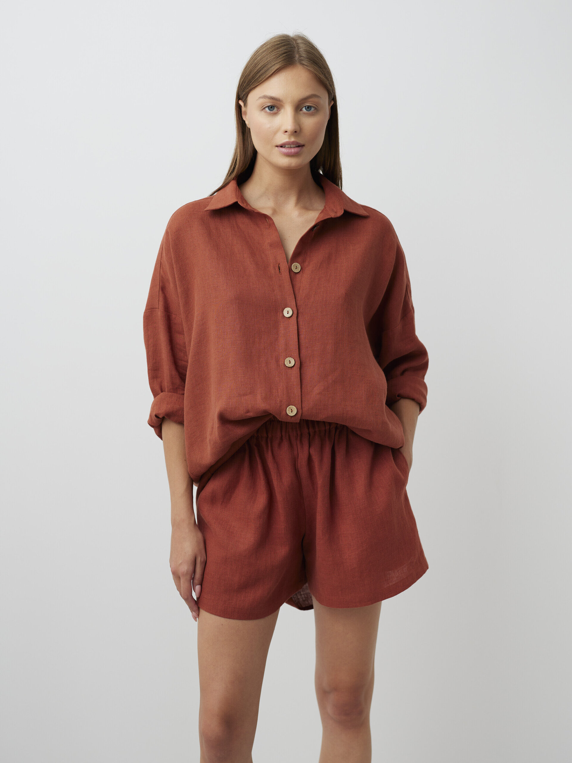 ISLA High Waisted Linen Shorts - Image 4