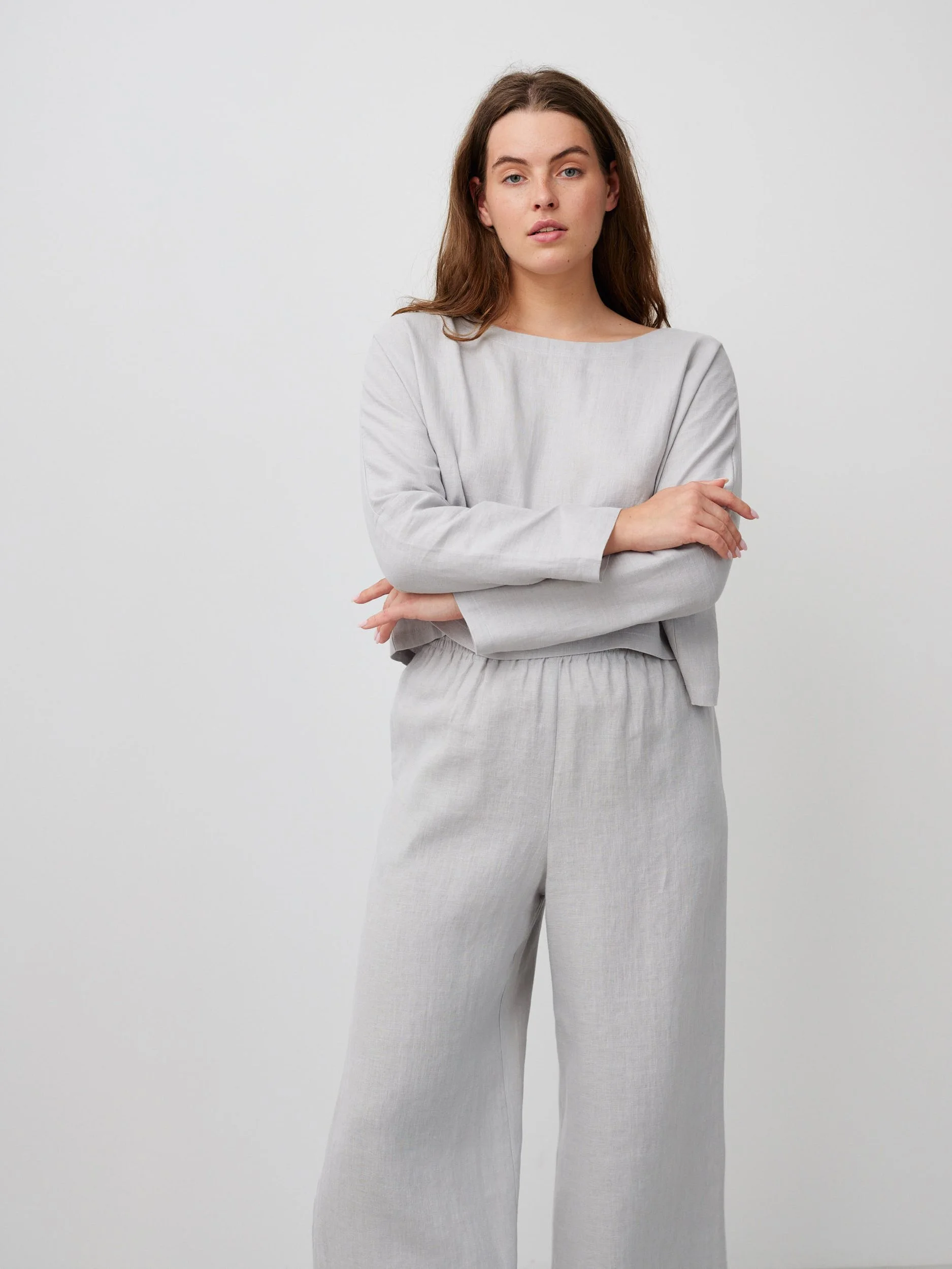 Image 5 of IVY Cropped Linen Top in Cloudy Grey from Love and Confuse