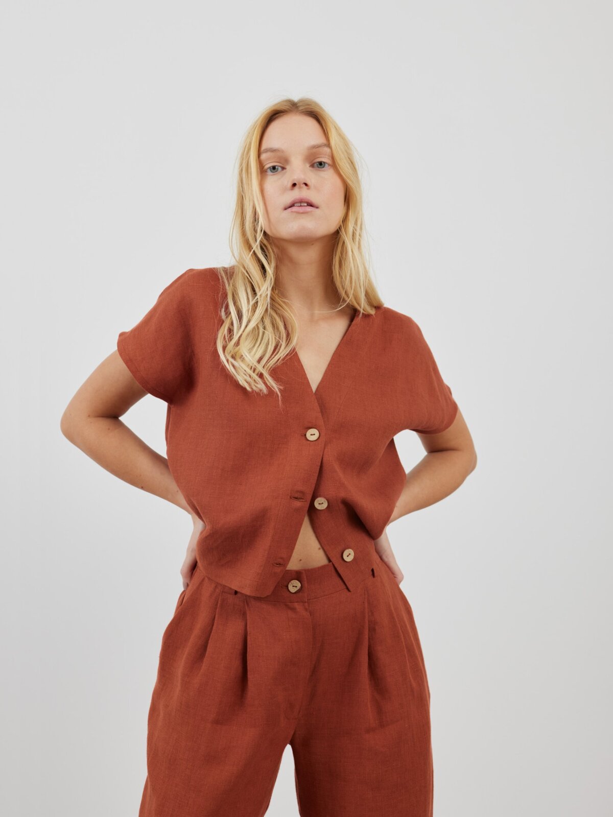 JAMES suorat pellavahousut Ruoste — edestä