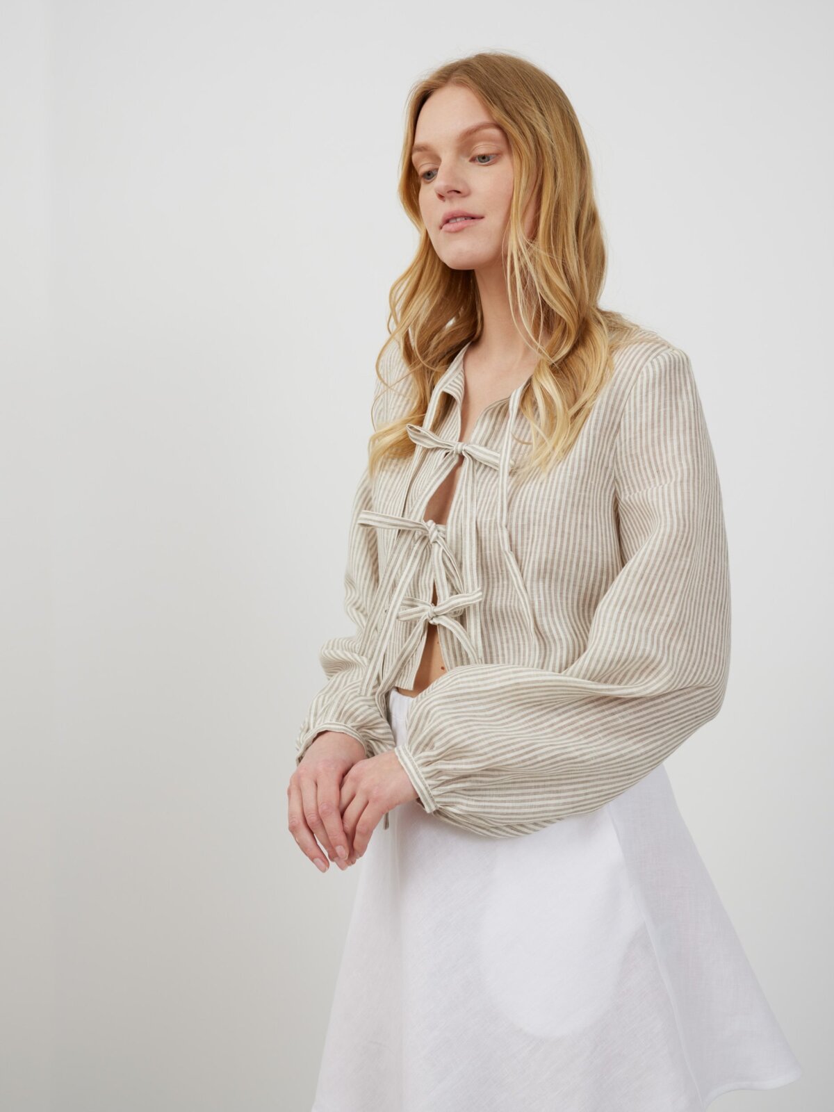 KOA pellava croptoppi Beige-valkoraita — kuva 3