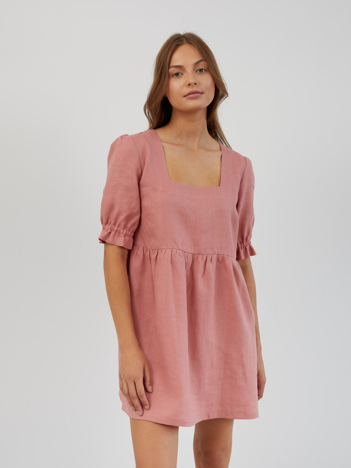 FIONA lyhyt pellavamekko Lohenpunainen — takaa