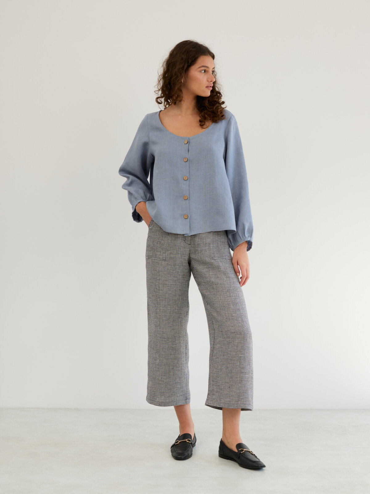 DAISY pellavapaita Vaaleansininen — kokovartalokuva