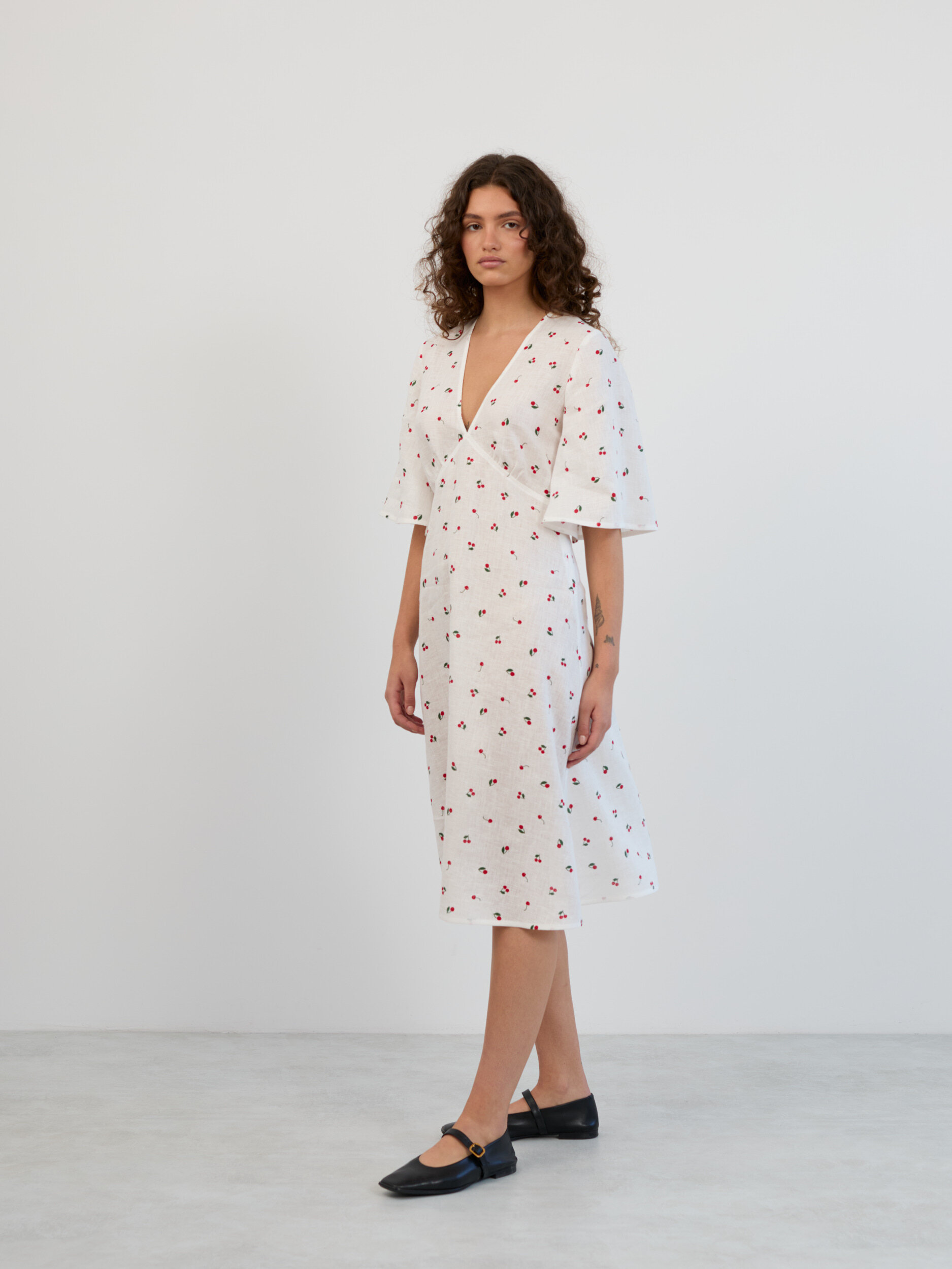 Linen Midi Dress with Short Bell Sleeves VIVIEN - Image 3