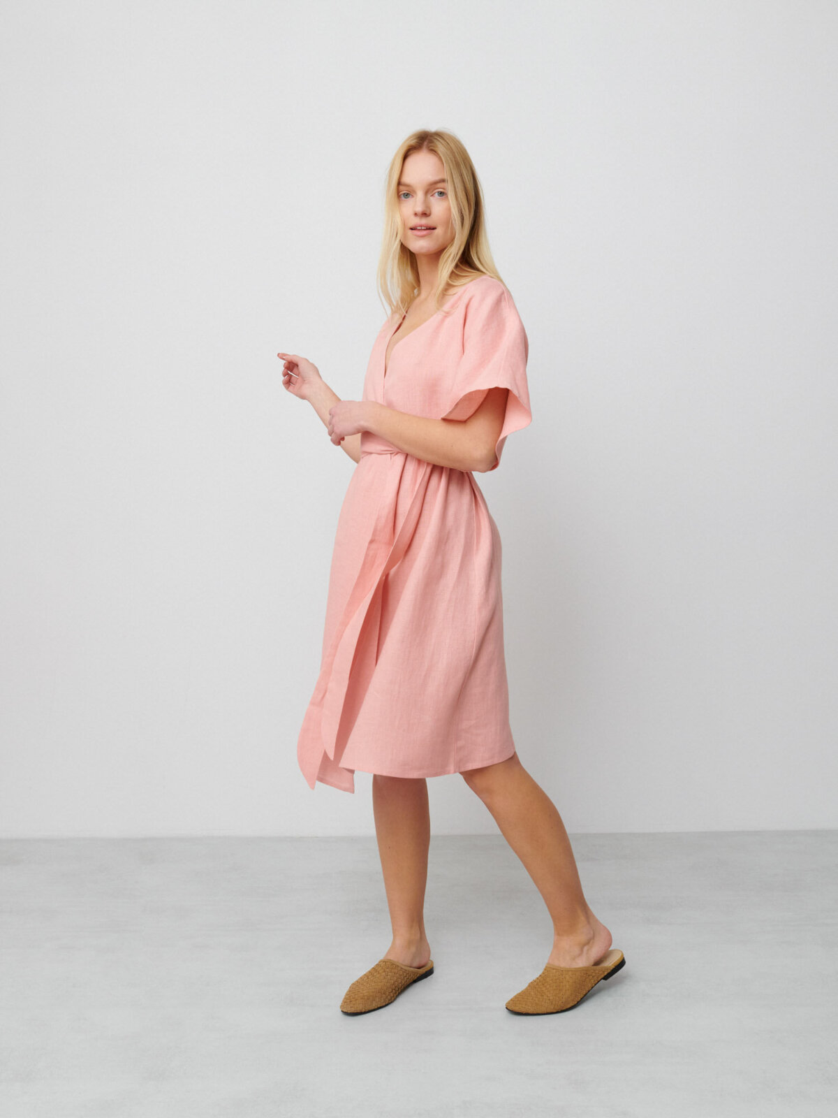 MARY pellava kesämekko Espanjanpinkki — yksityiskohta