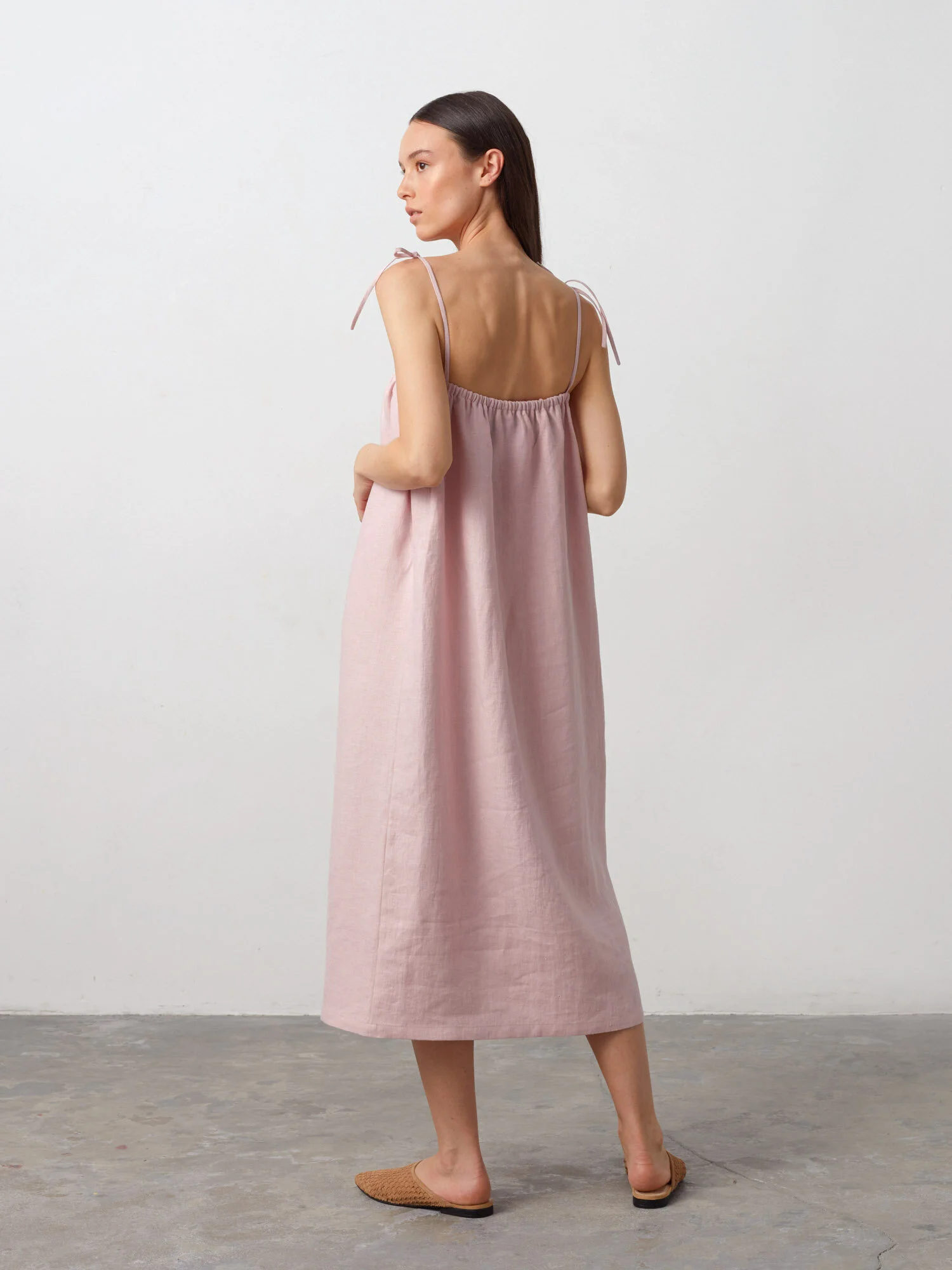 Bild 5 von MINT Leinenkleid mit Bindeträgern in von Love and Confuse